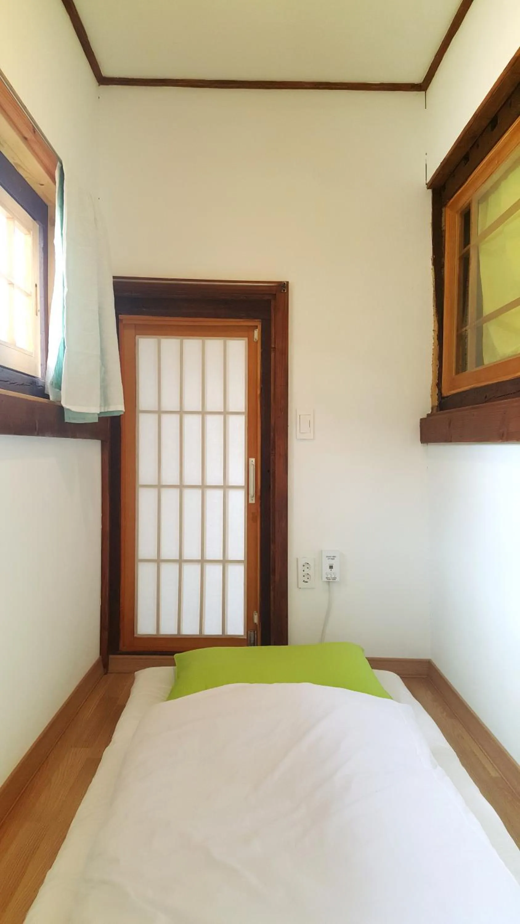 Bed in Hundred Years Hanok