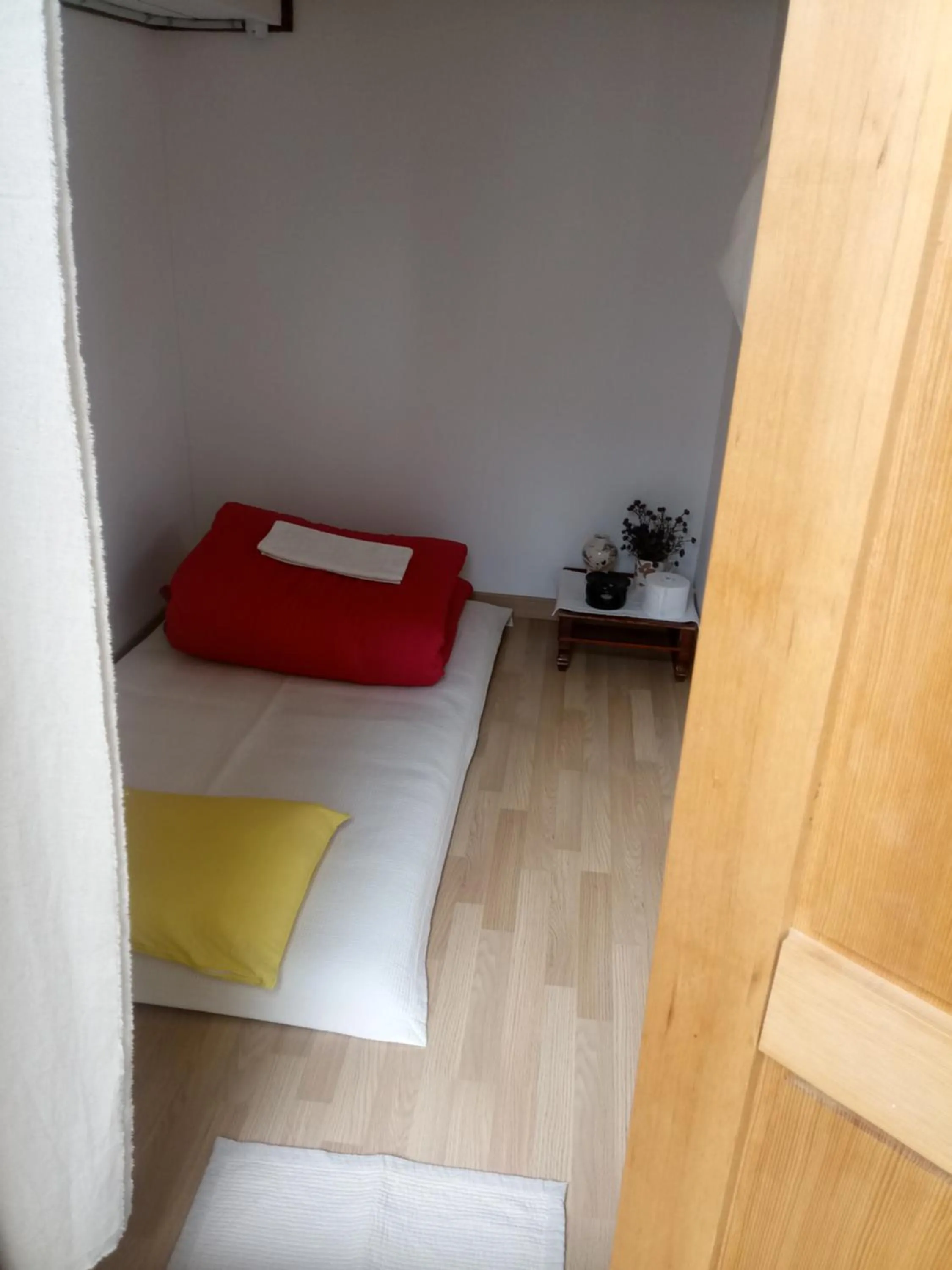 Bed in Hundred Years Hanok