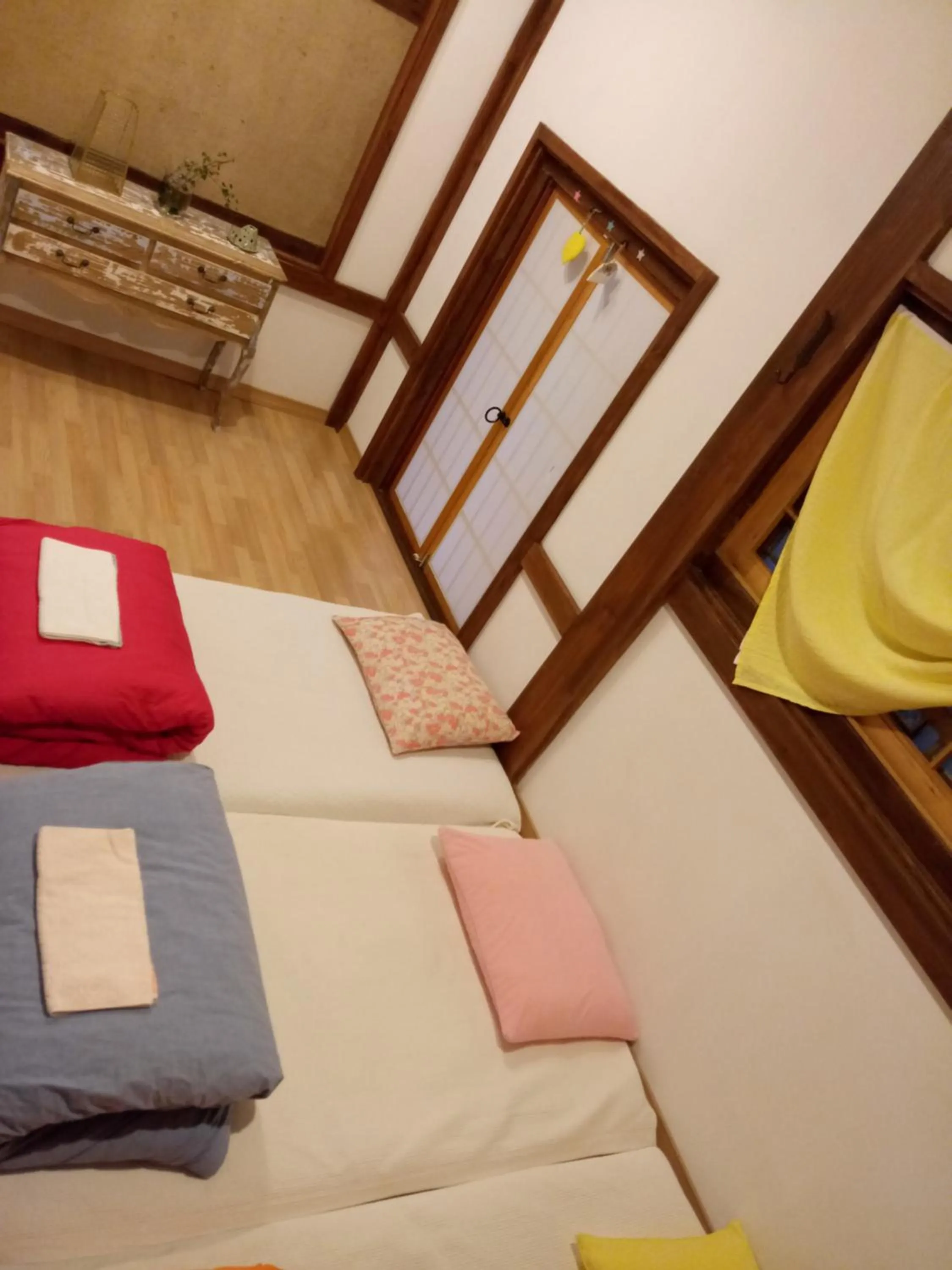 Bed in Hundred Years Hanok