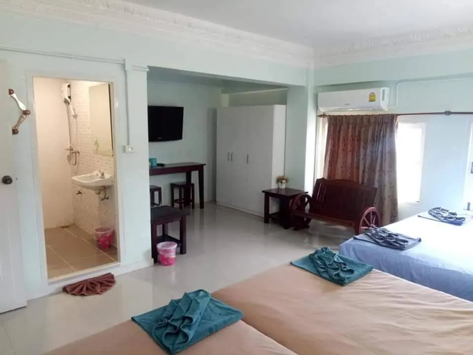 Bed in Anchalee Resort