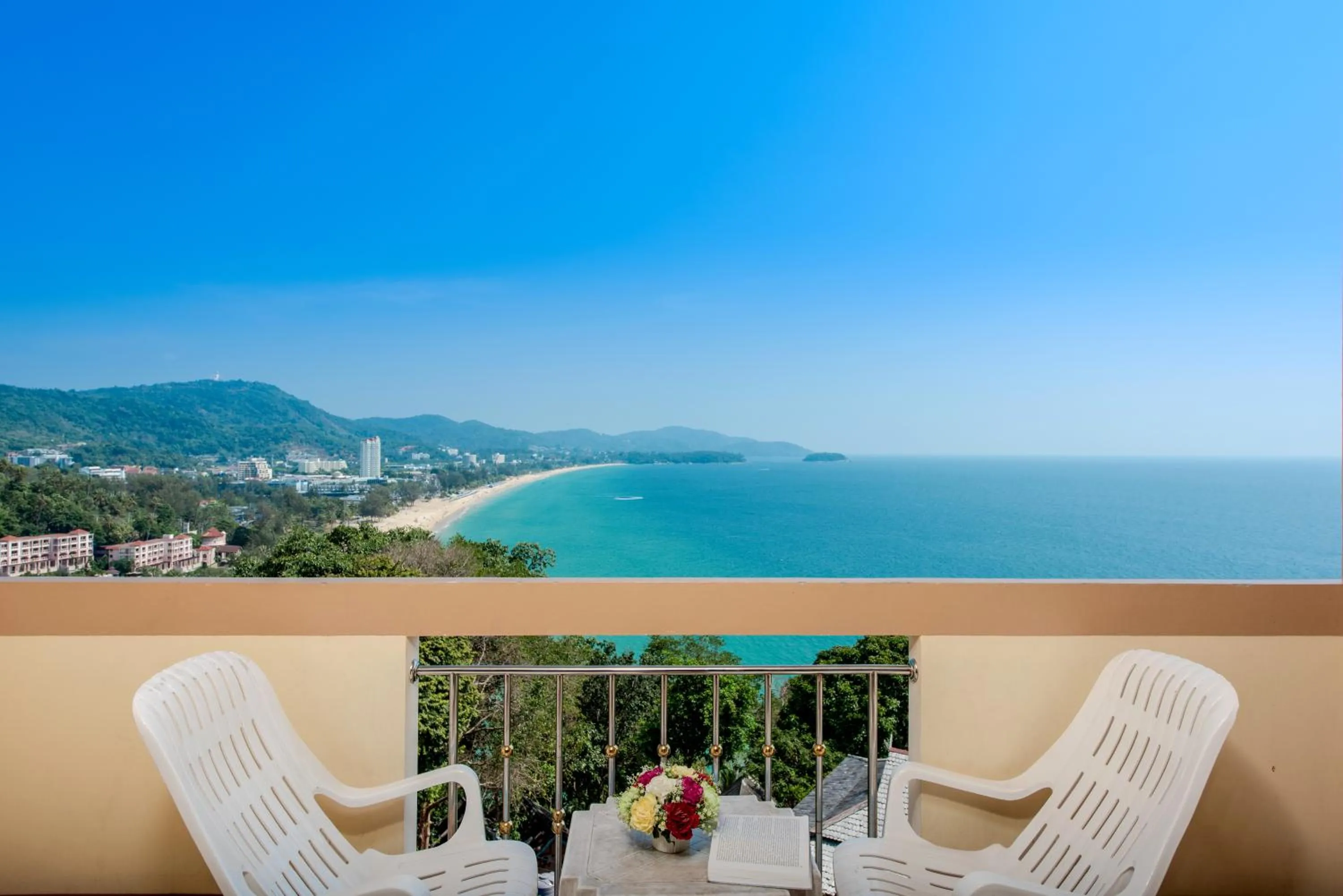 Baan Karon Hill Phuket Resort