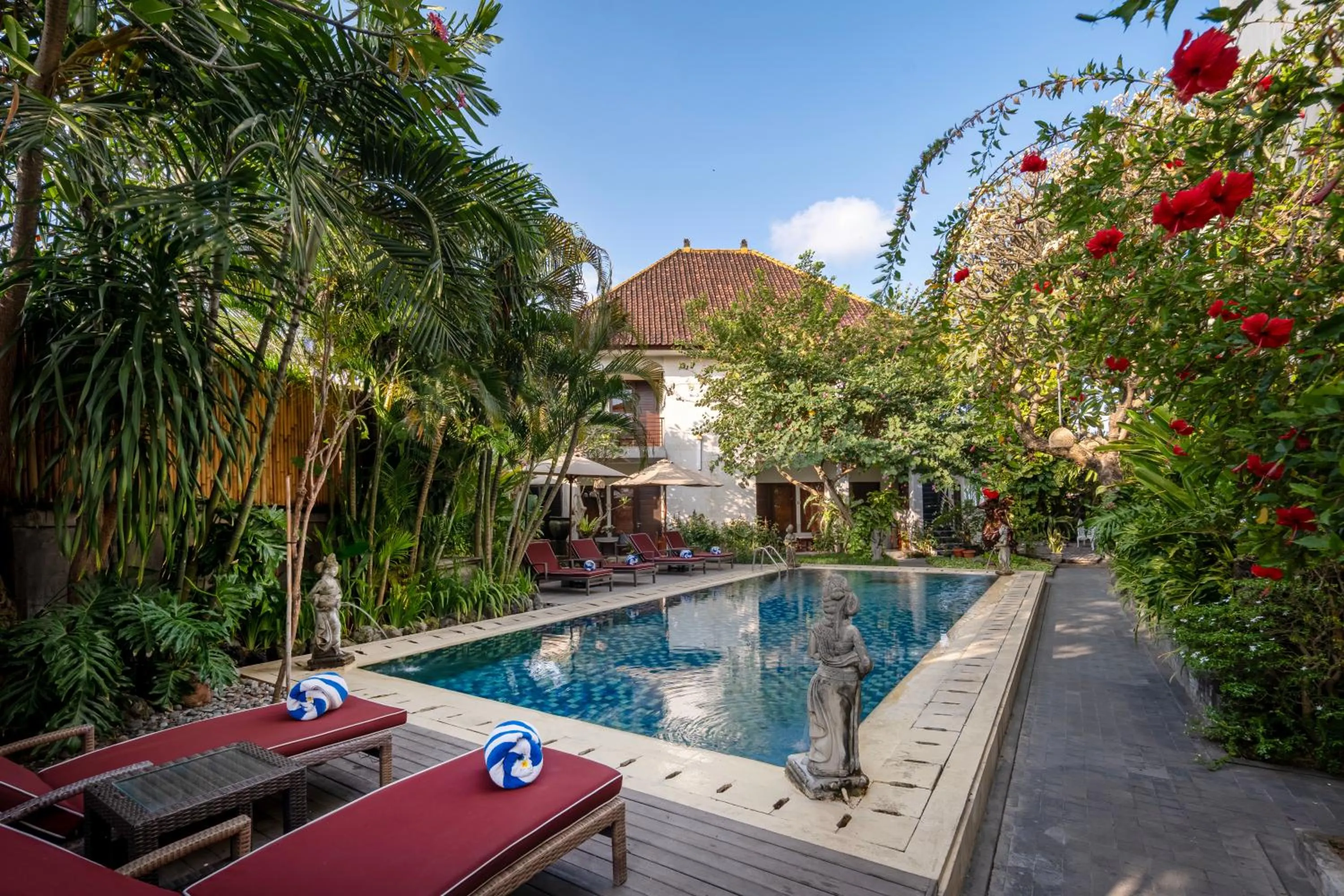 Swimming pool in Pondok Sari Kuta
