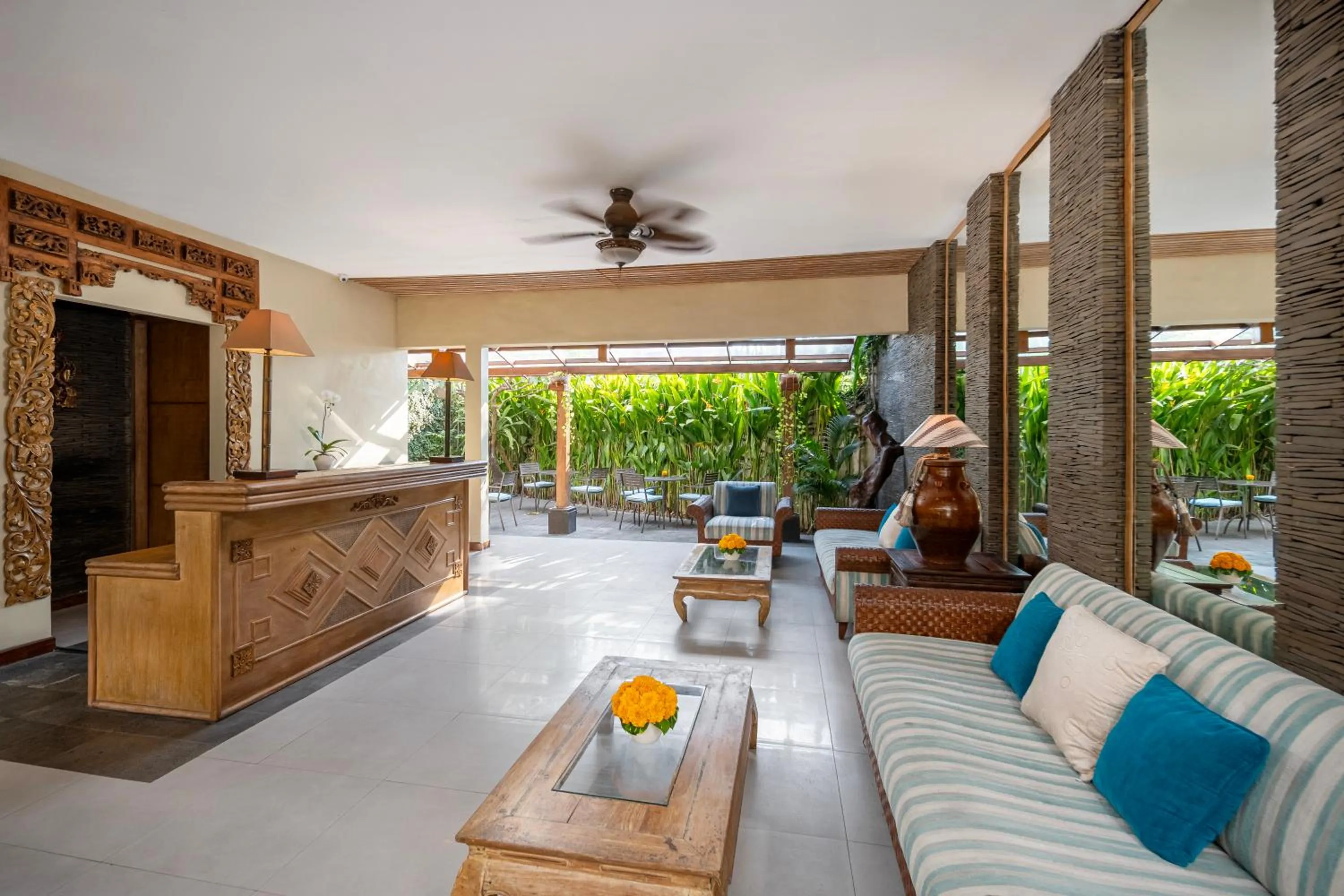 Lobby or reception in Pondok Sari Kuta