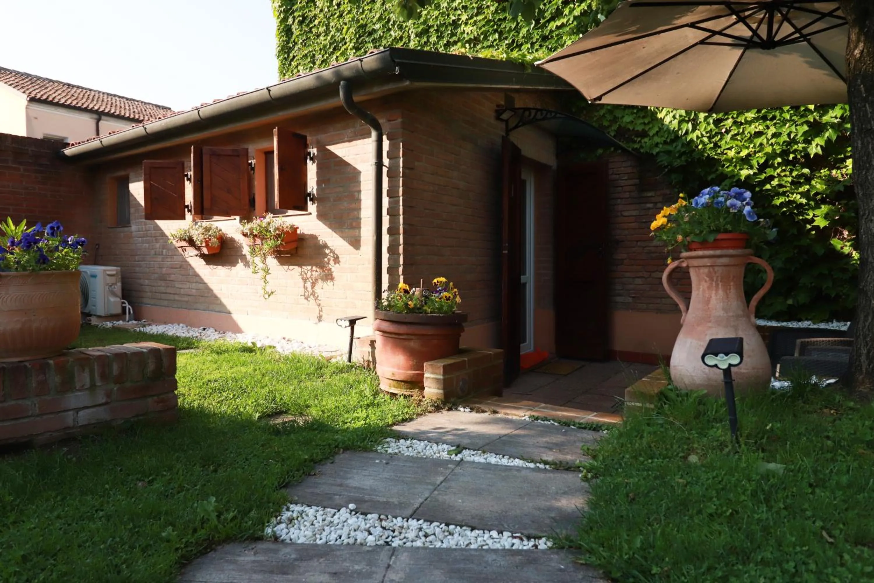 Property building in Villa Estense