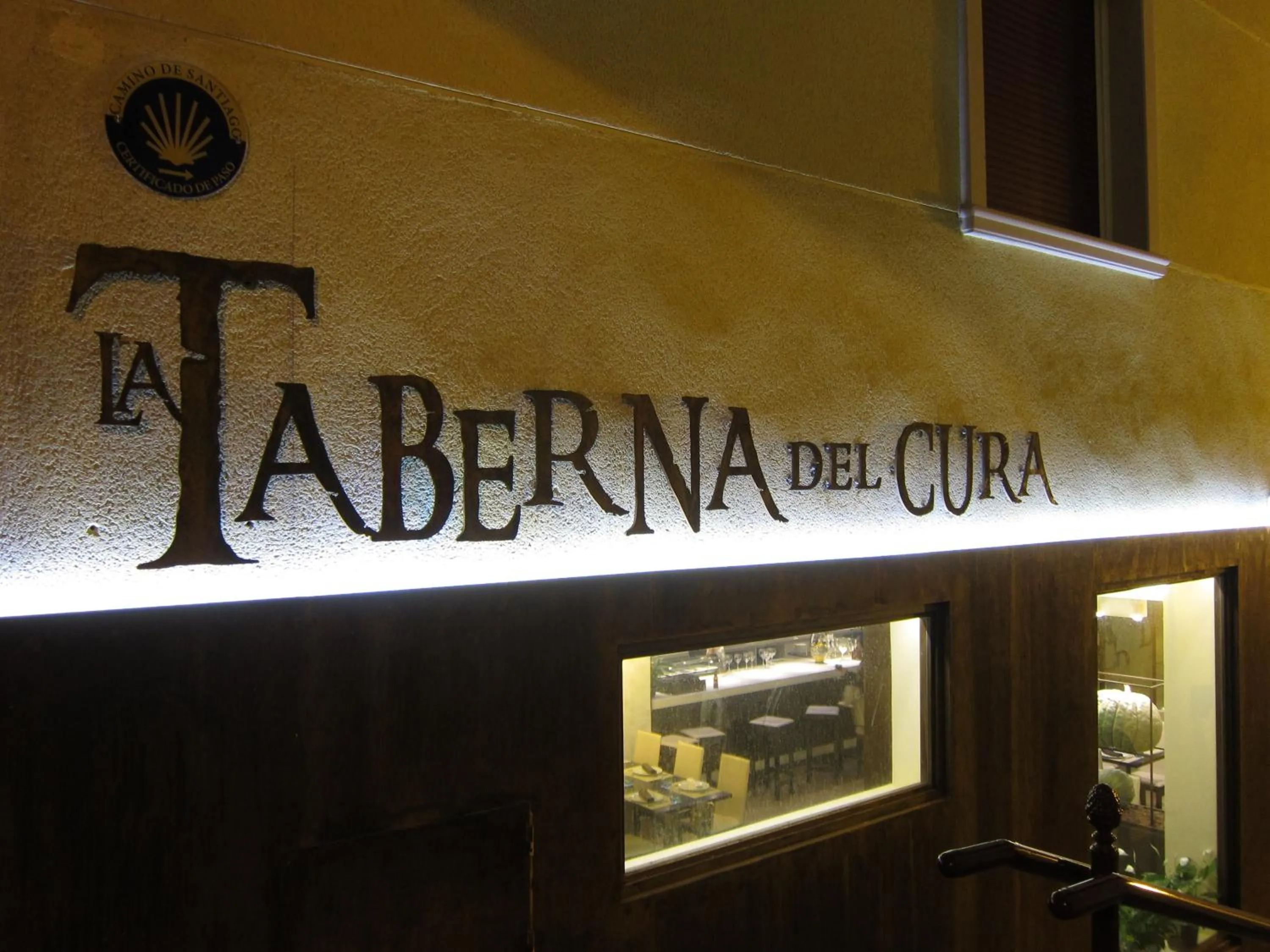 Facade/entrance in Hotel Fuente El Cura