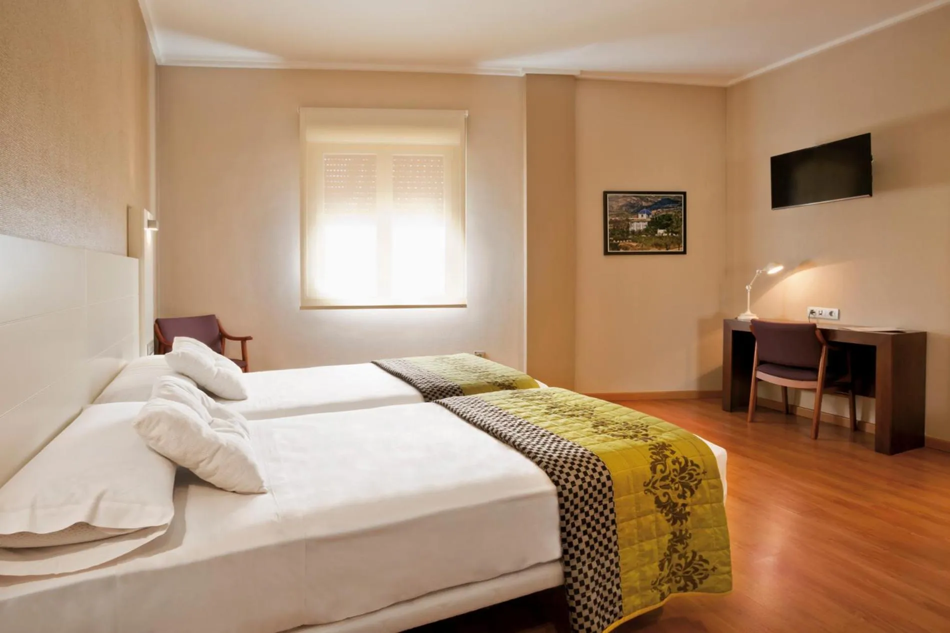 Bedroom, Bed in Hotel Fuente El Cura