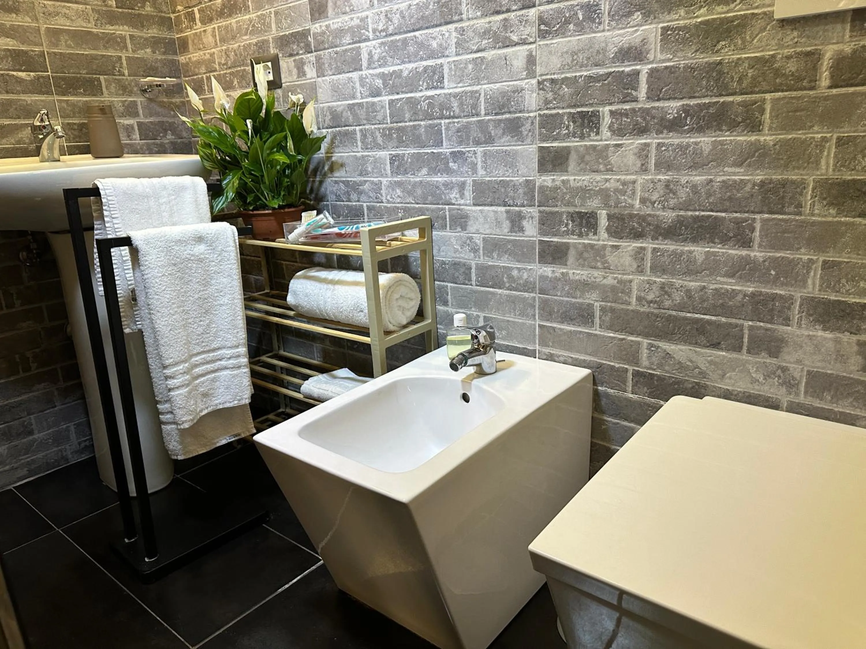 Bathroom in Candia Rooms