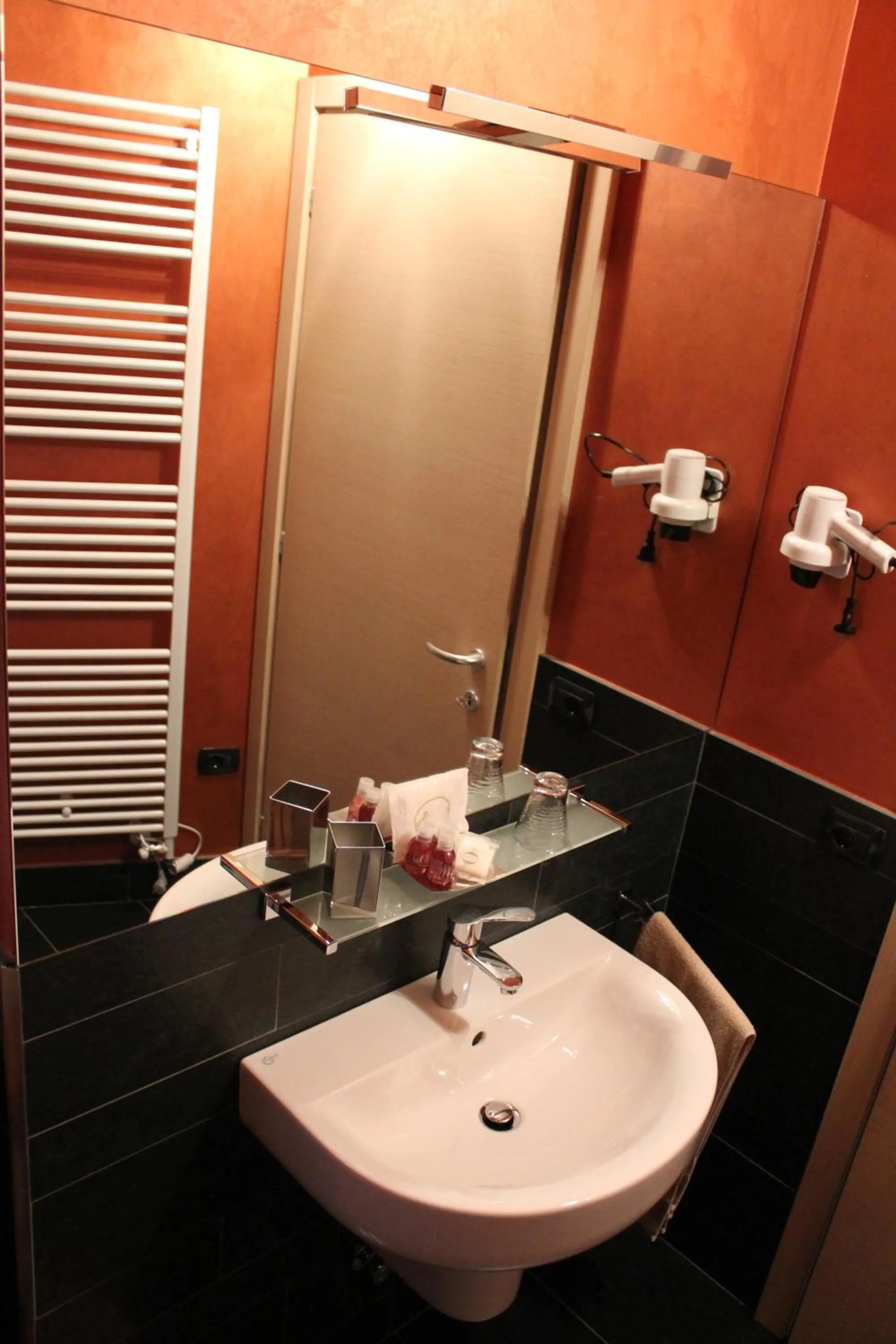 Bathroom in B&B Ca' Erminia