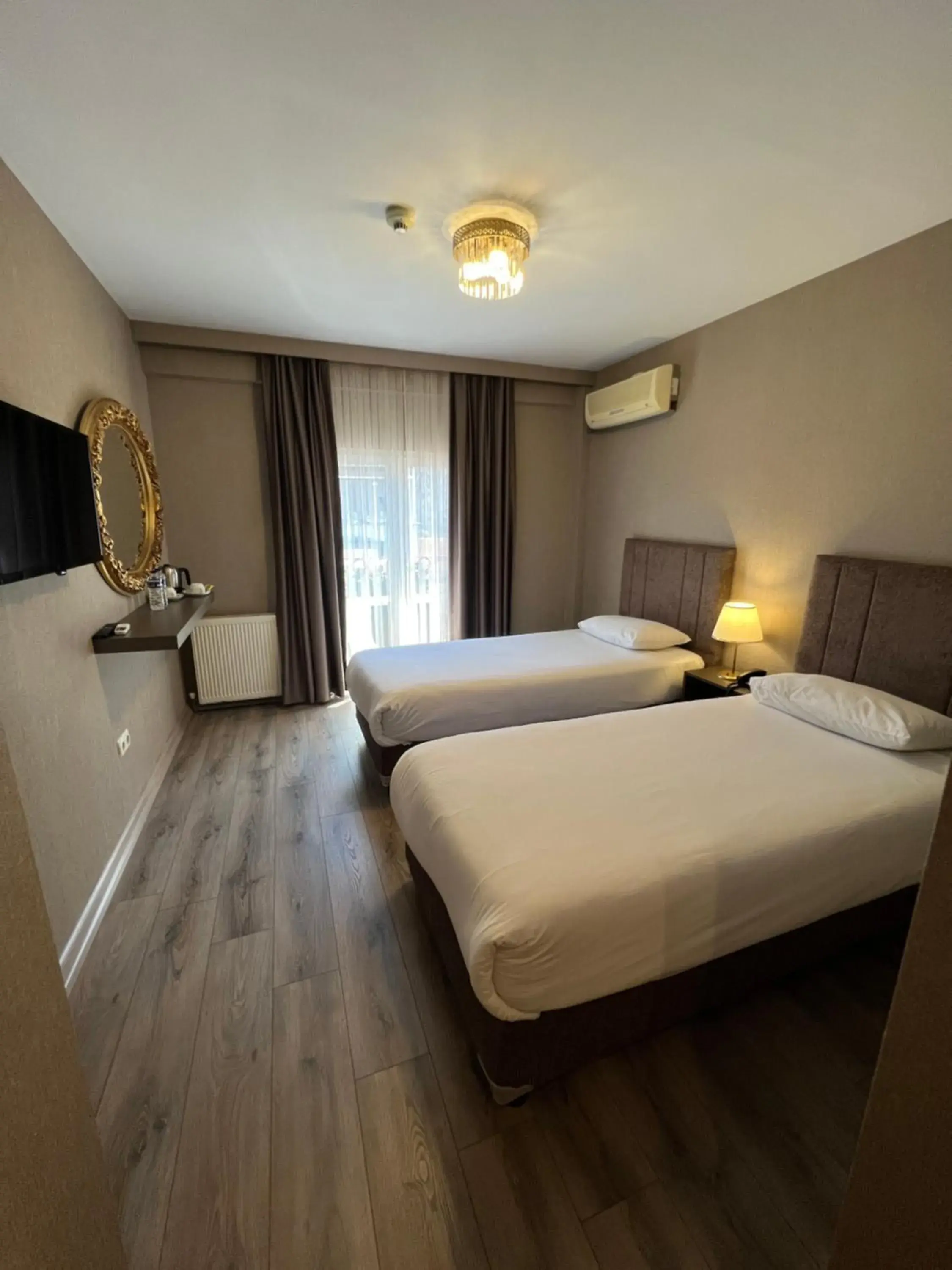 Twin Room - single occupancy in Flower Palace Hotel Twin Room - single occupancy in Flower Palace Hotel