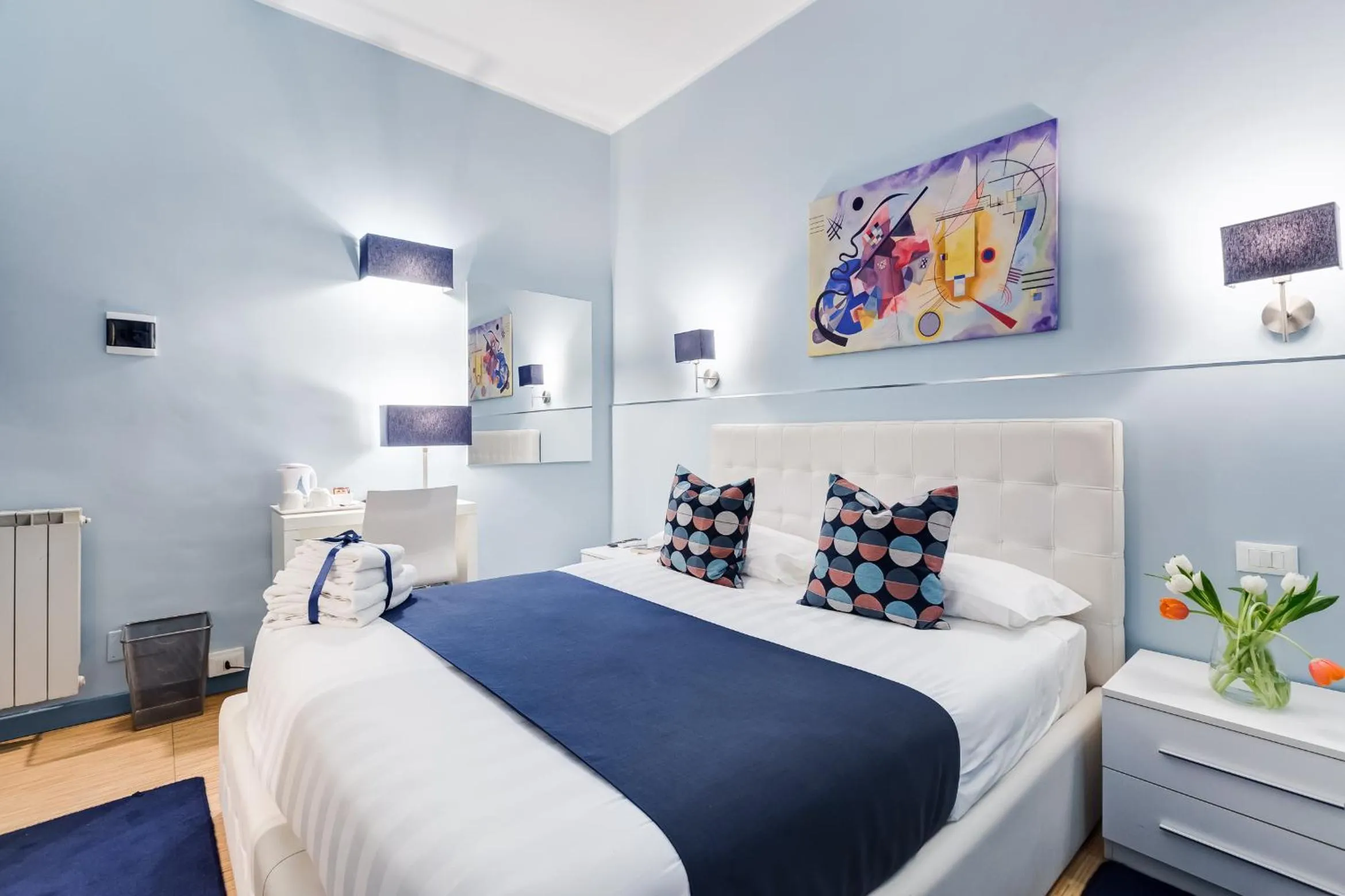 Bathroom, Bed in Easy Budget Colosseo