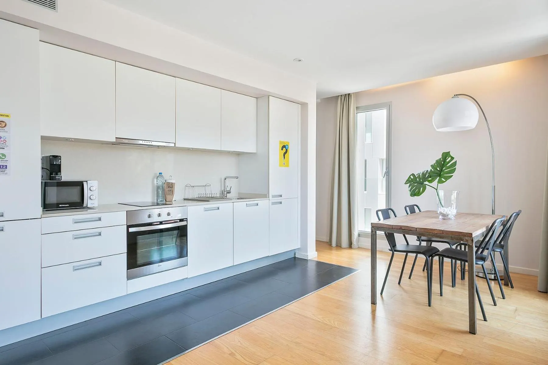Kitchen or kitchenette in Lugaris Beach Apartments