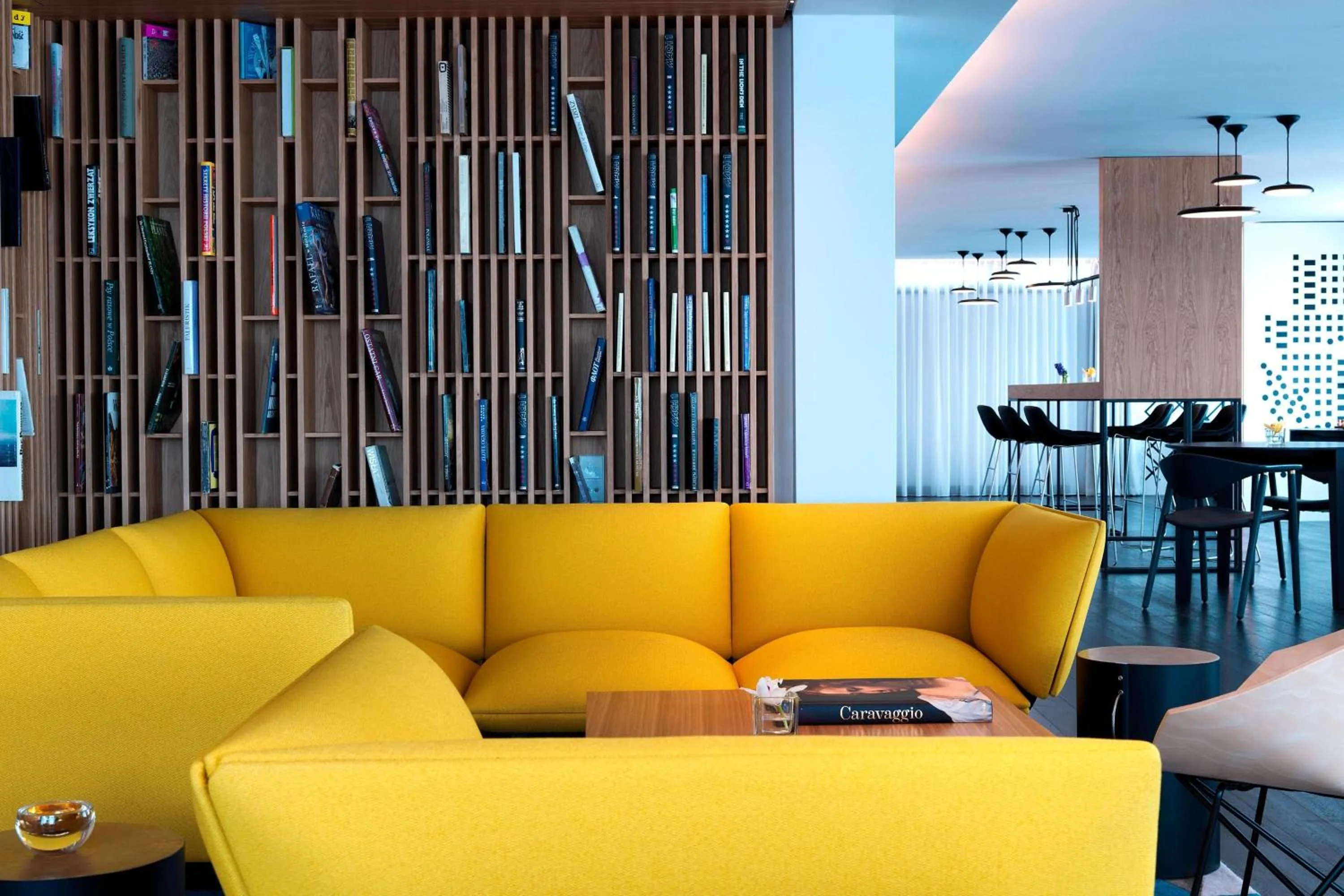 Lounge or bar in Renaissance Warsaw Airport Hotel