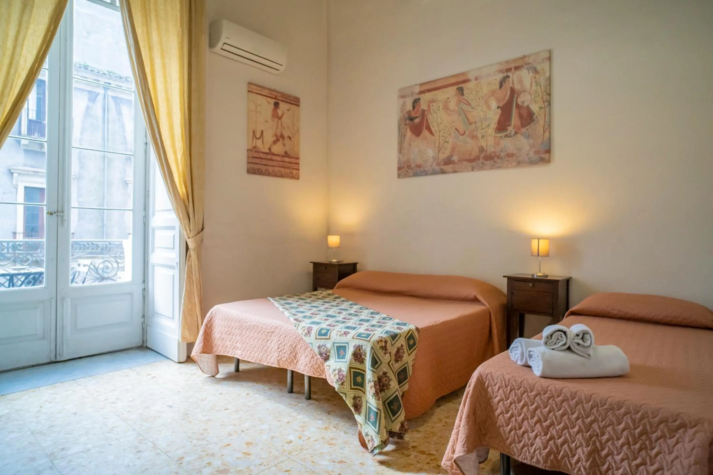 Bedroom, Bed in San Demetrio