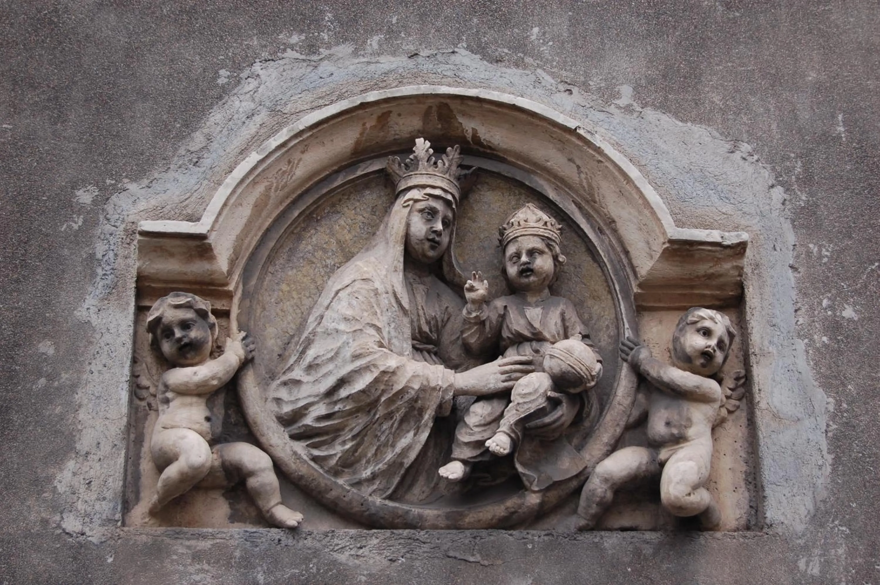 Decorative detail in San Demetrio