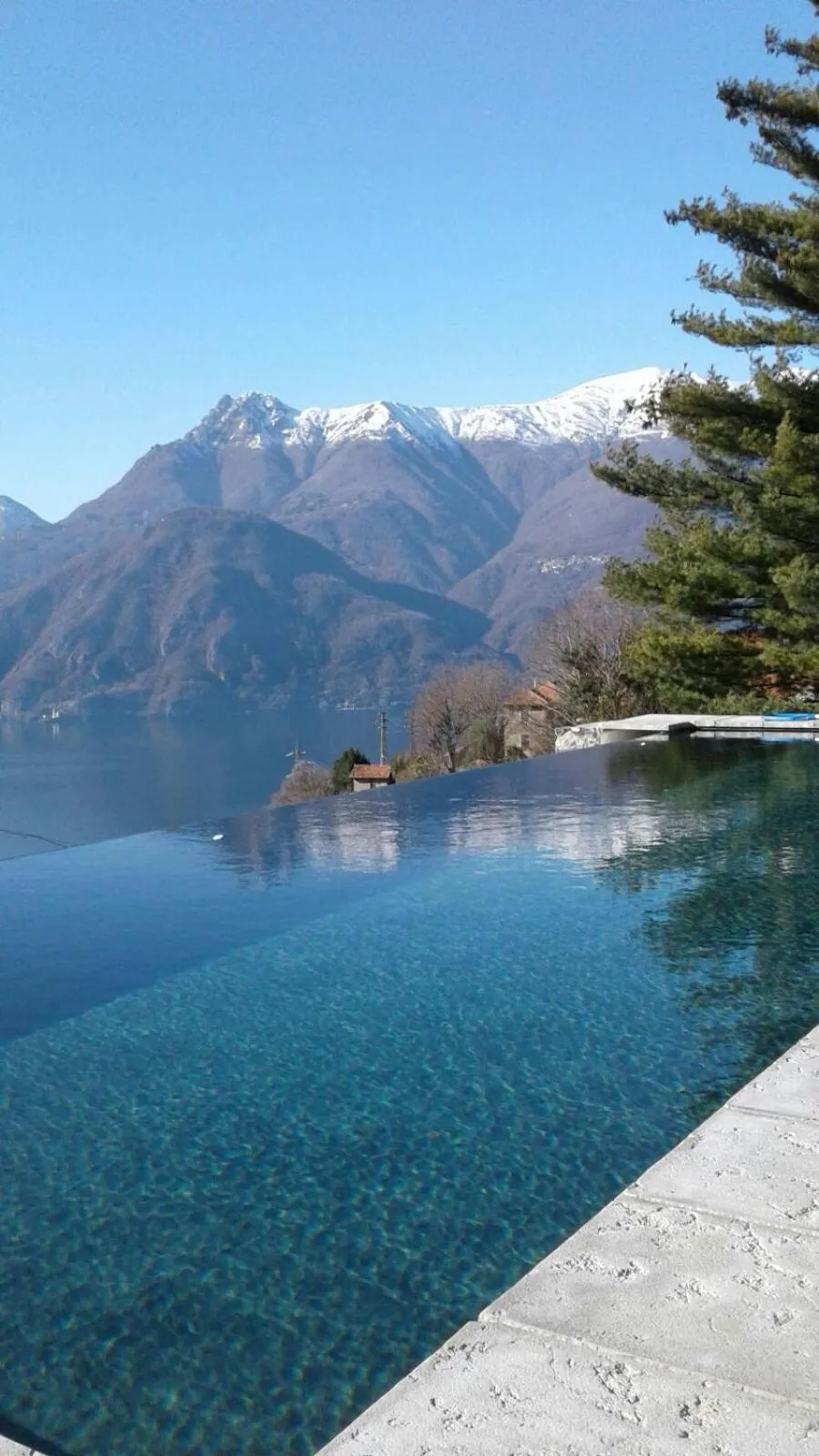 Swimming pool in Villa Silvi piscina sauna e hot tub