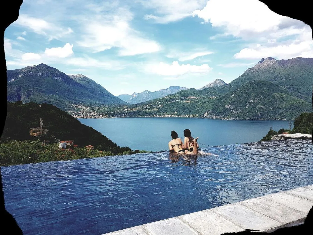 Swimming pool in Villa Silvi piscina sauna e hot tub