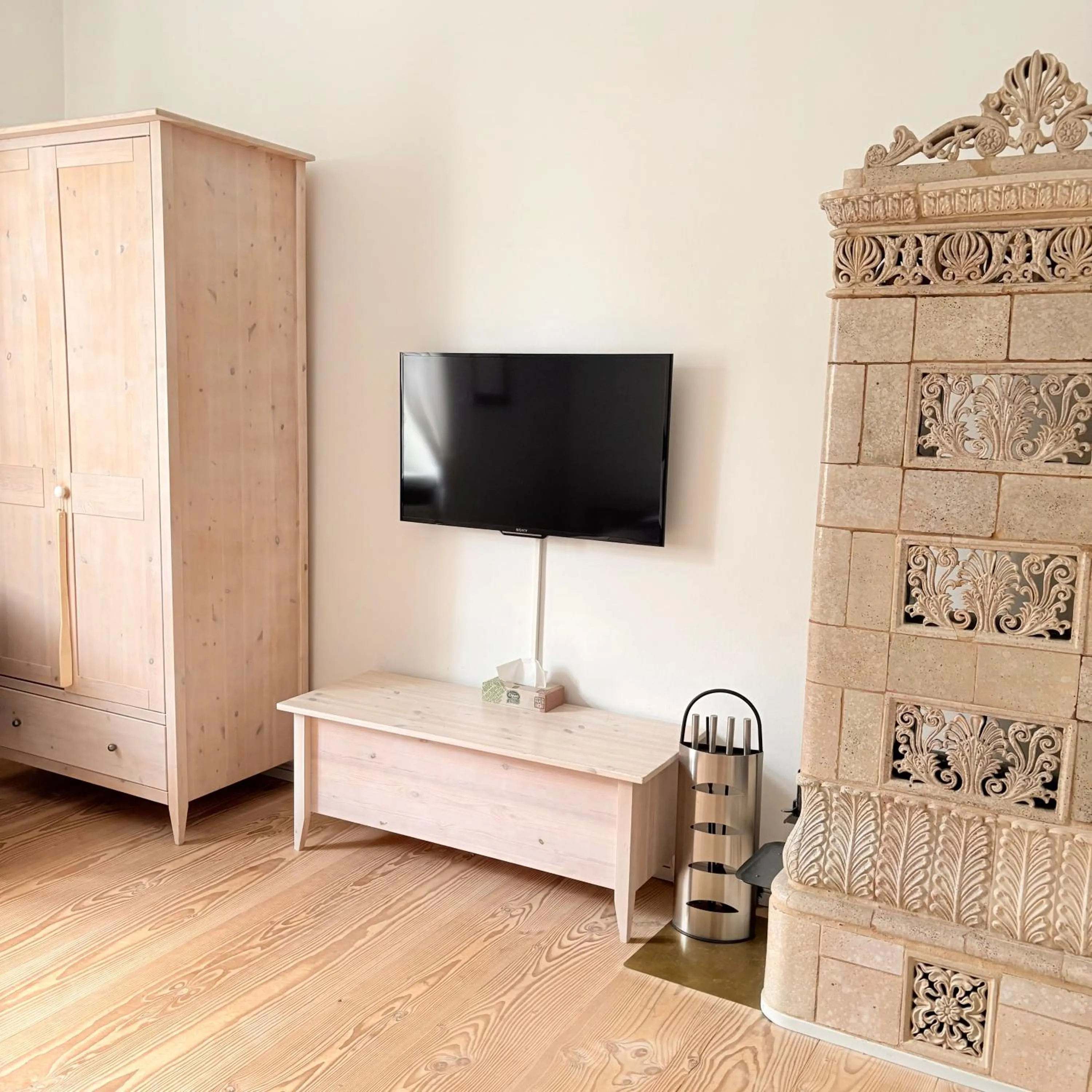 TV and multimedia in Brødremenighedens Hotel