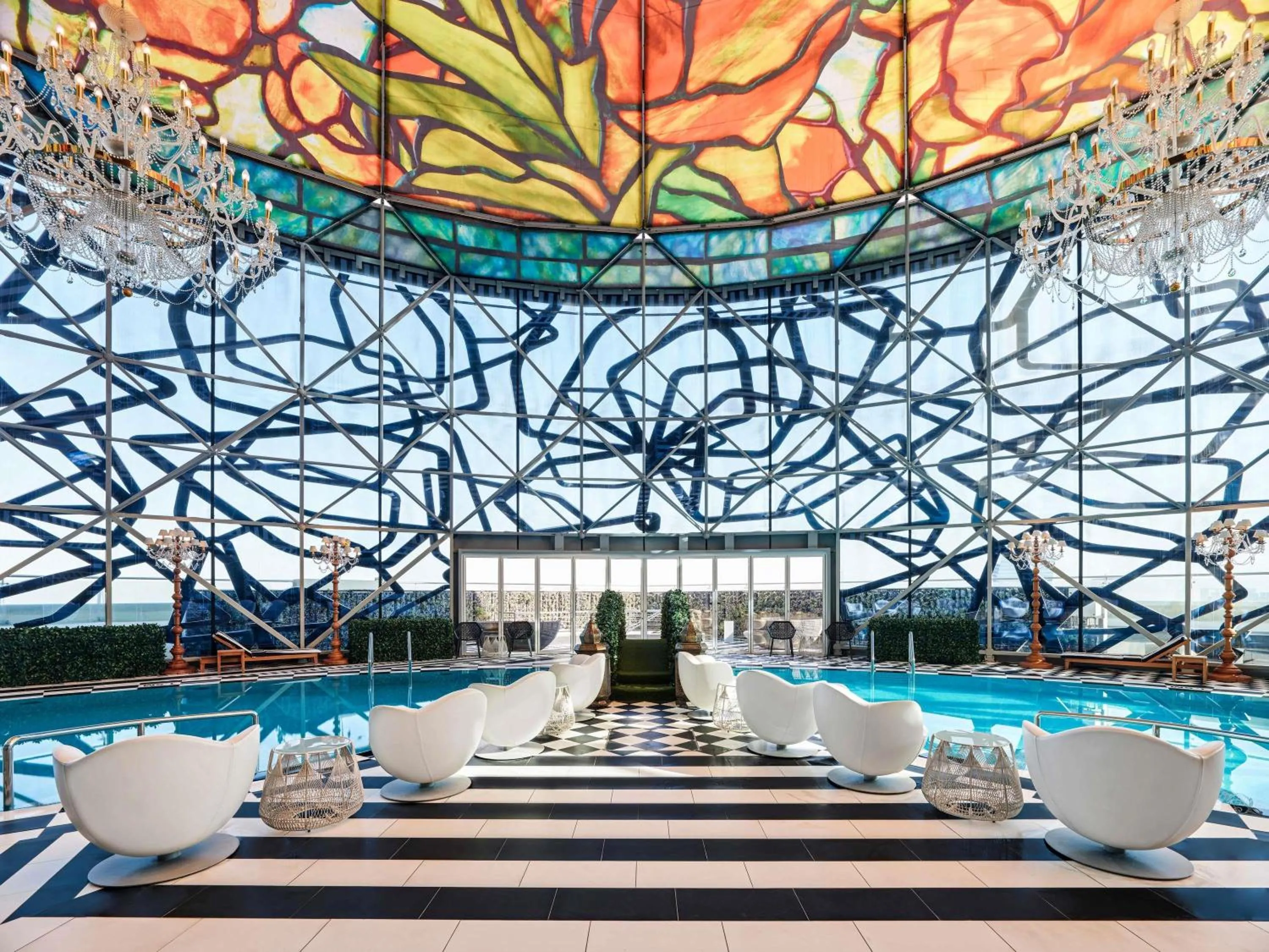 Pool view in Mondrian Doha