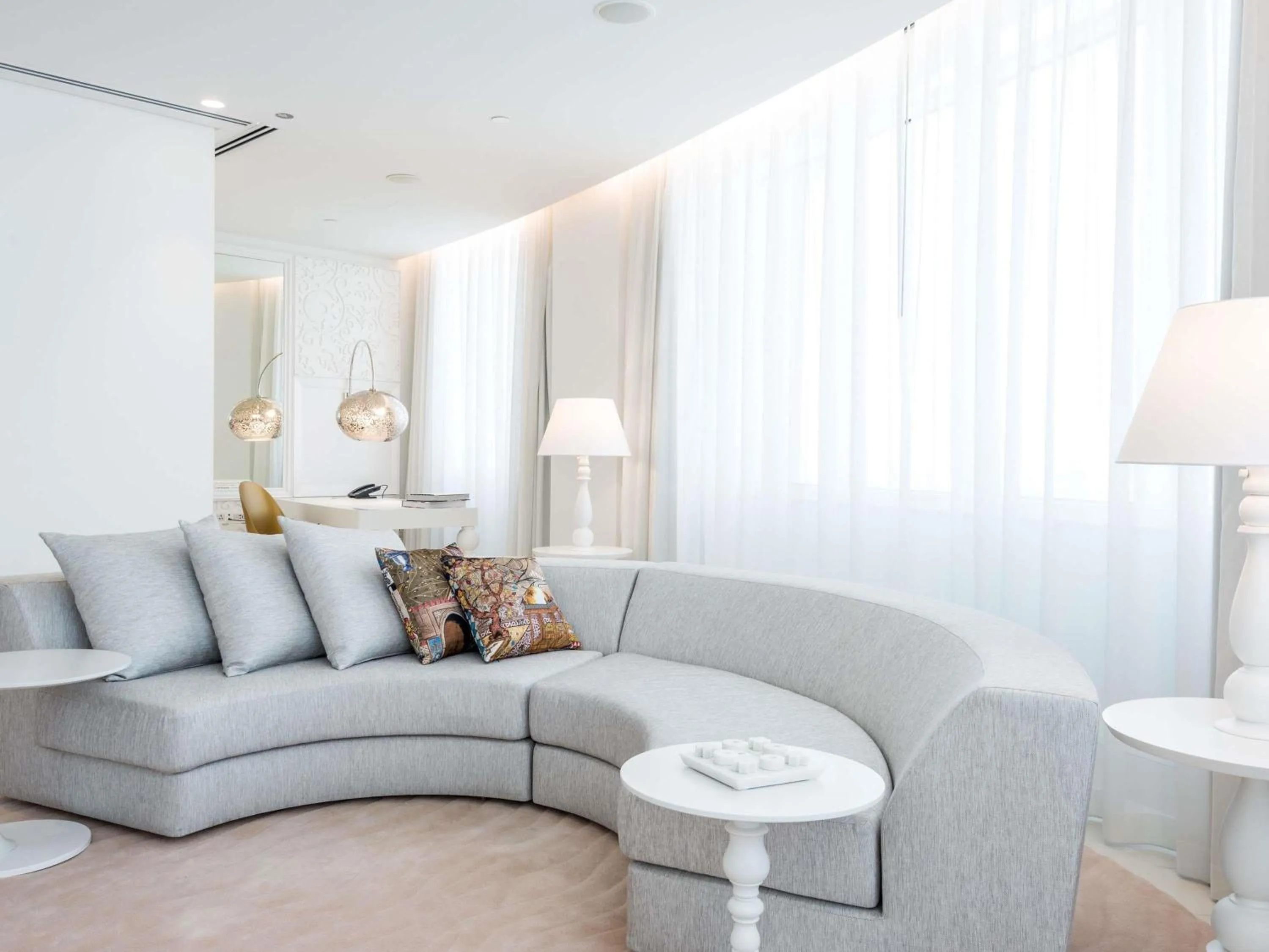 Bedroom in Mondrian Doha