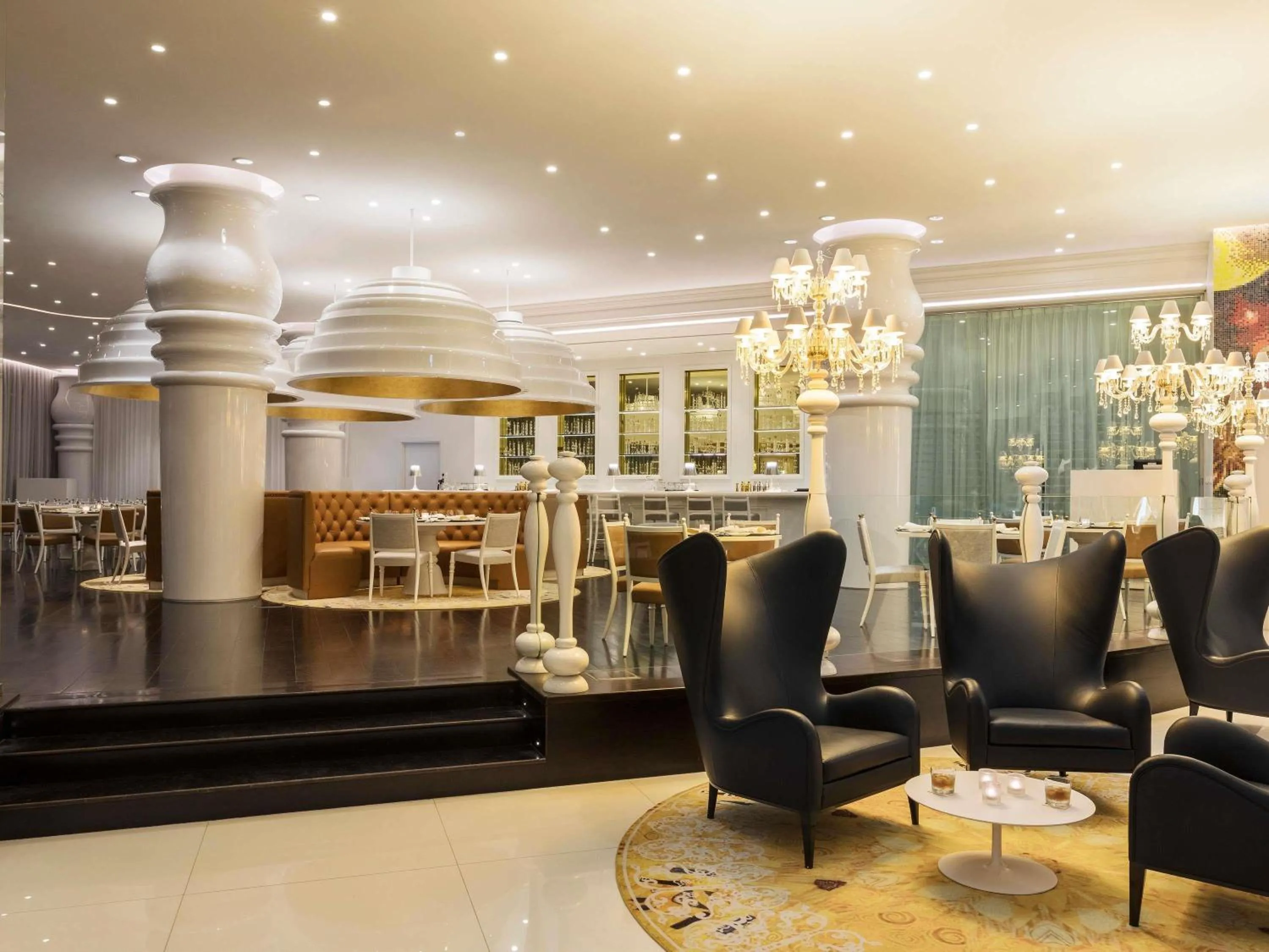 Restaurant/places to eat in Mondrian Doha