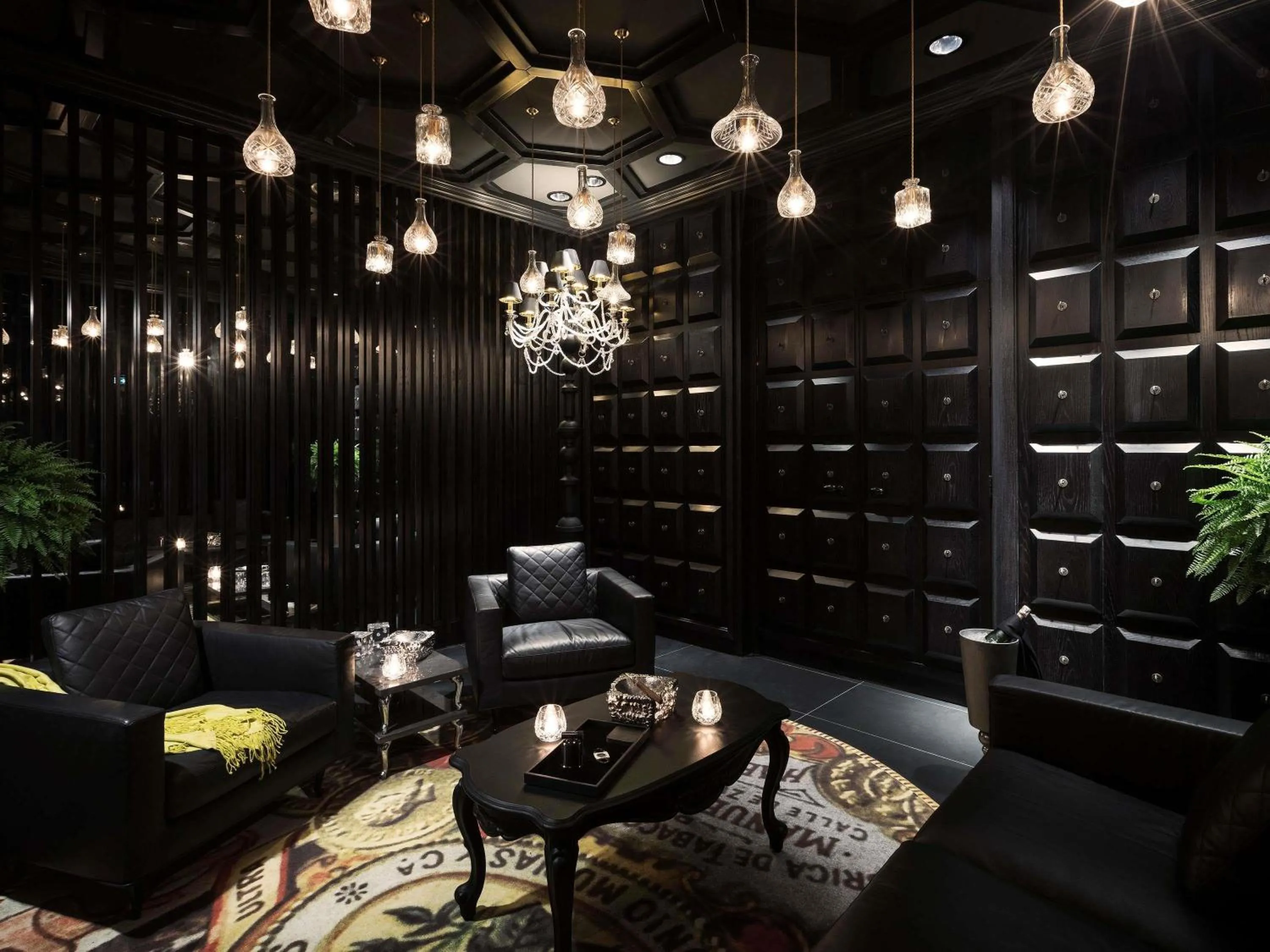 Lounge or bar in Mondrian Doha