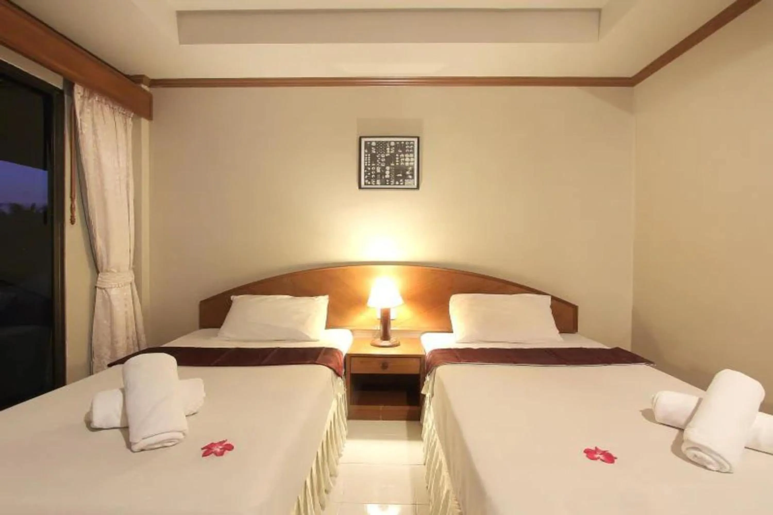 Bedroom, Bed in Choophorn House