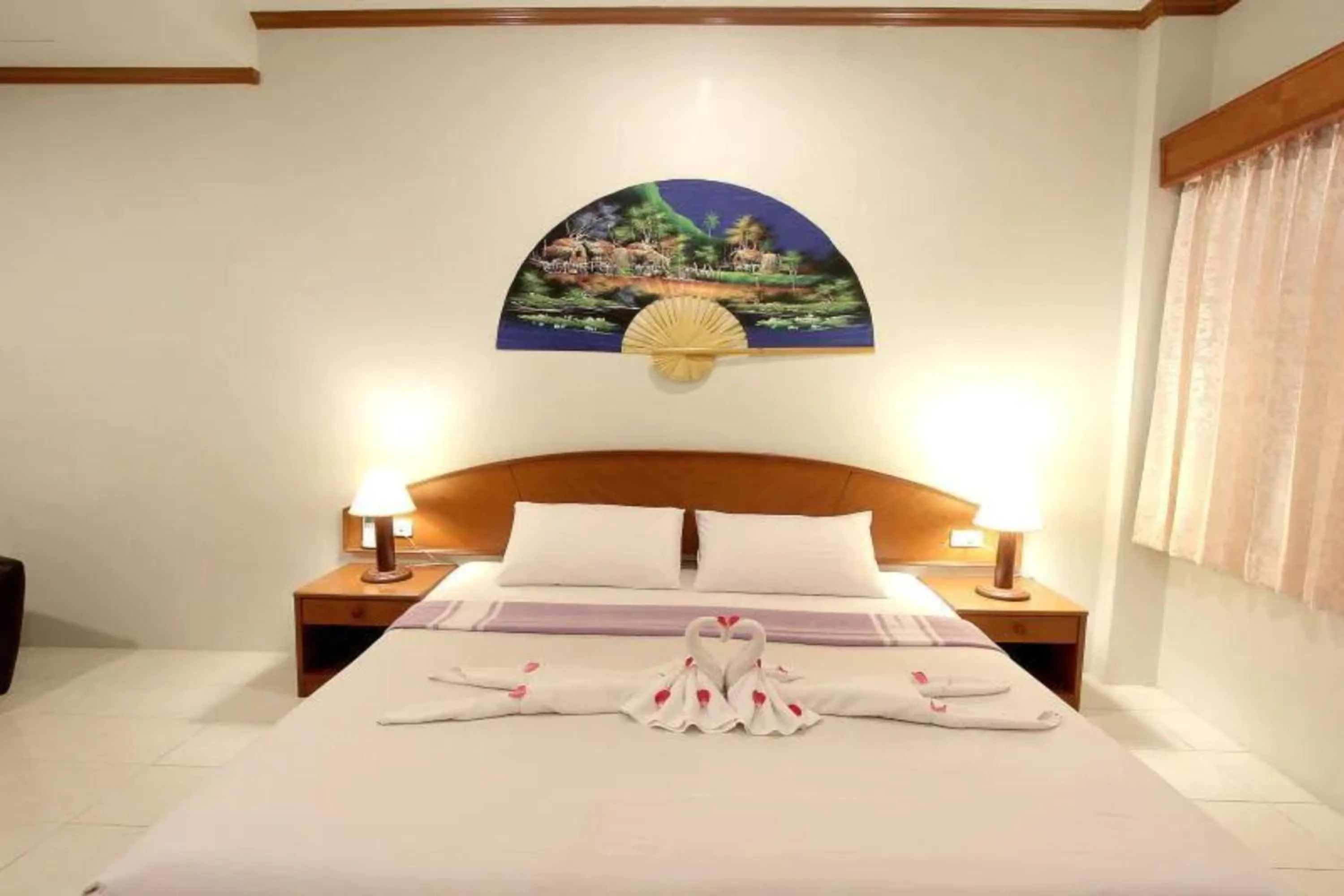 Bedroom, Bed in Choophorn House