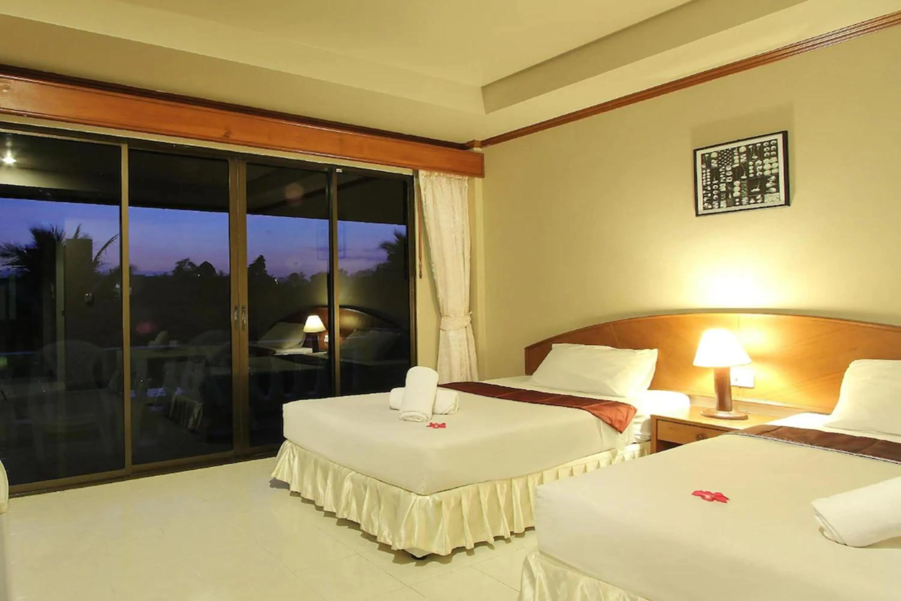 Bedroom, Bed in Choophorn House