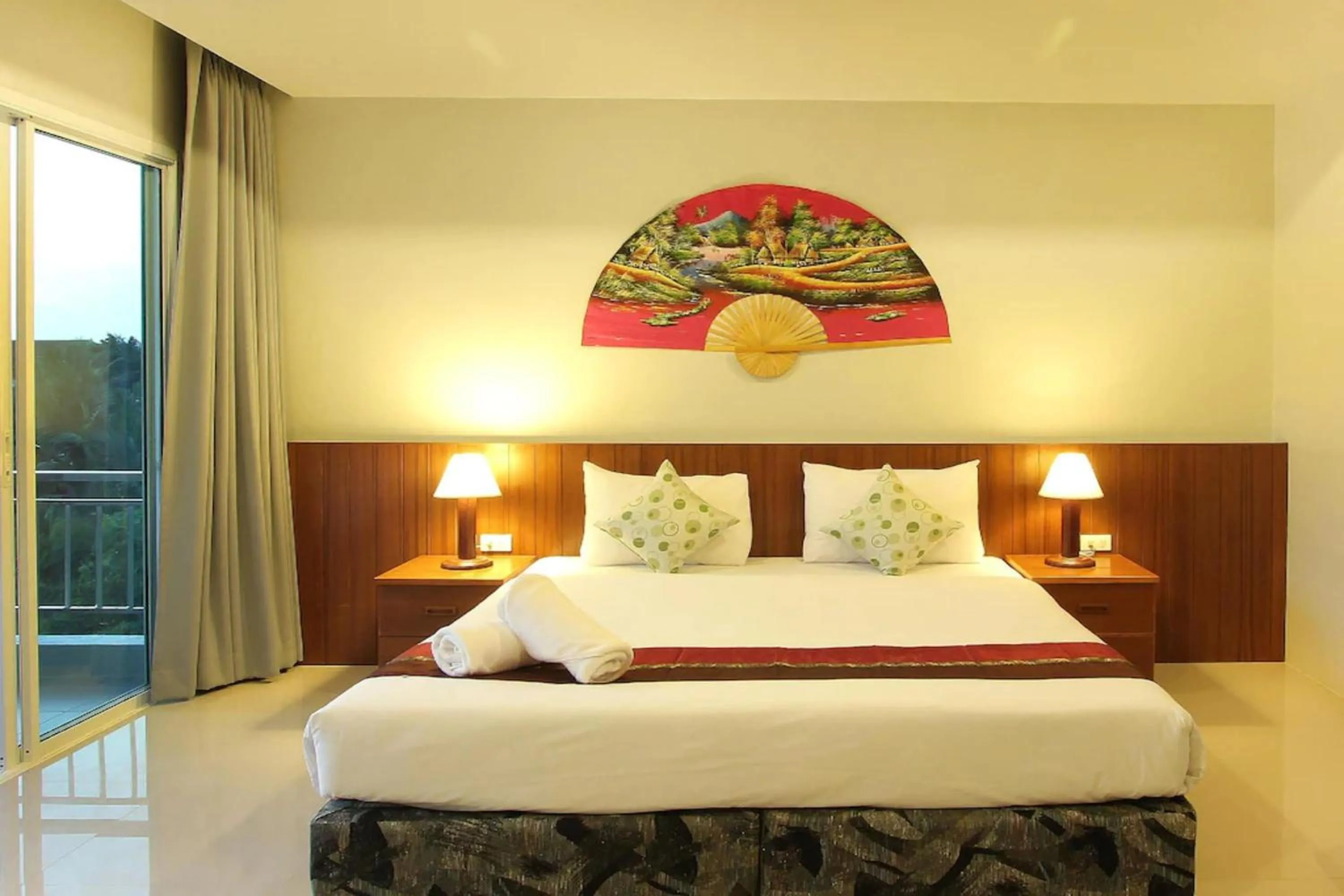 Bedroom, Bed in Choophorn House