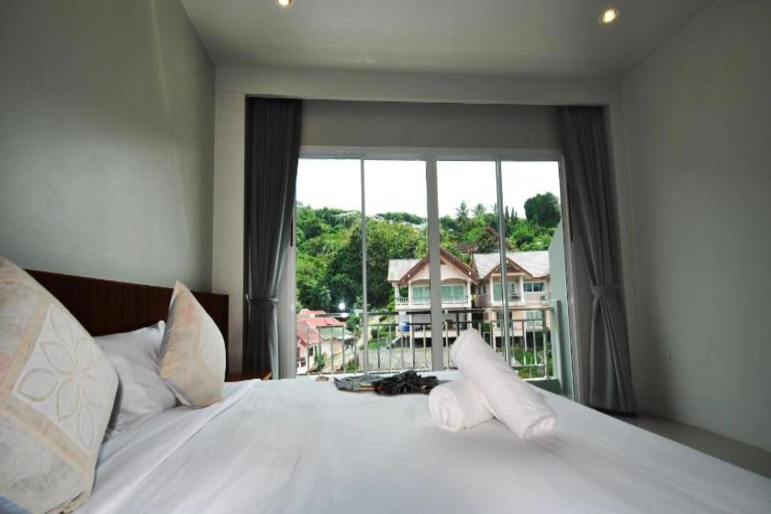 Bedroom, Bed in Choophorn House