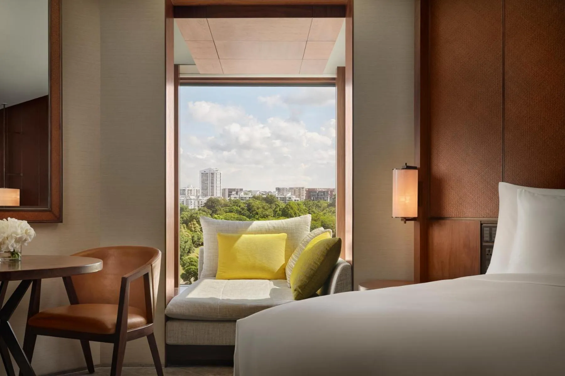 Bed in Grand Hyatt Singapore