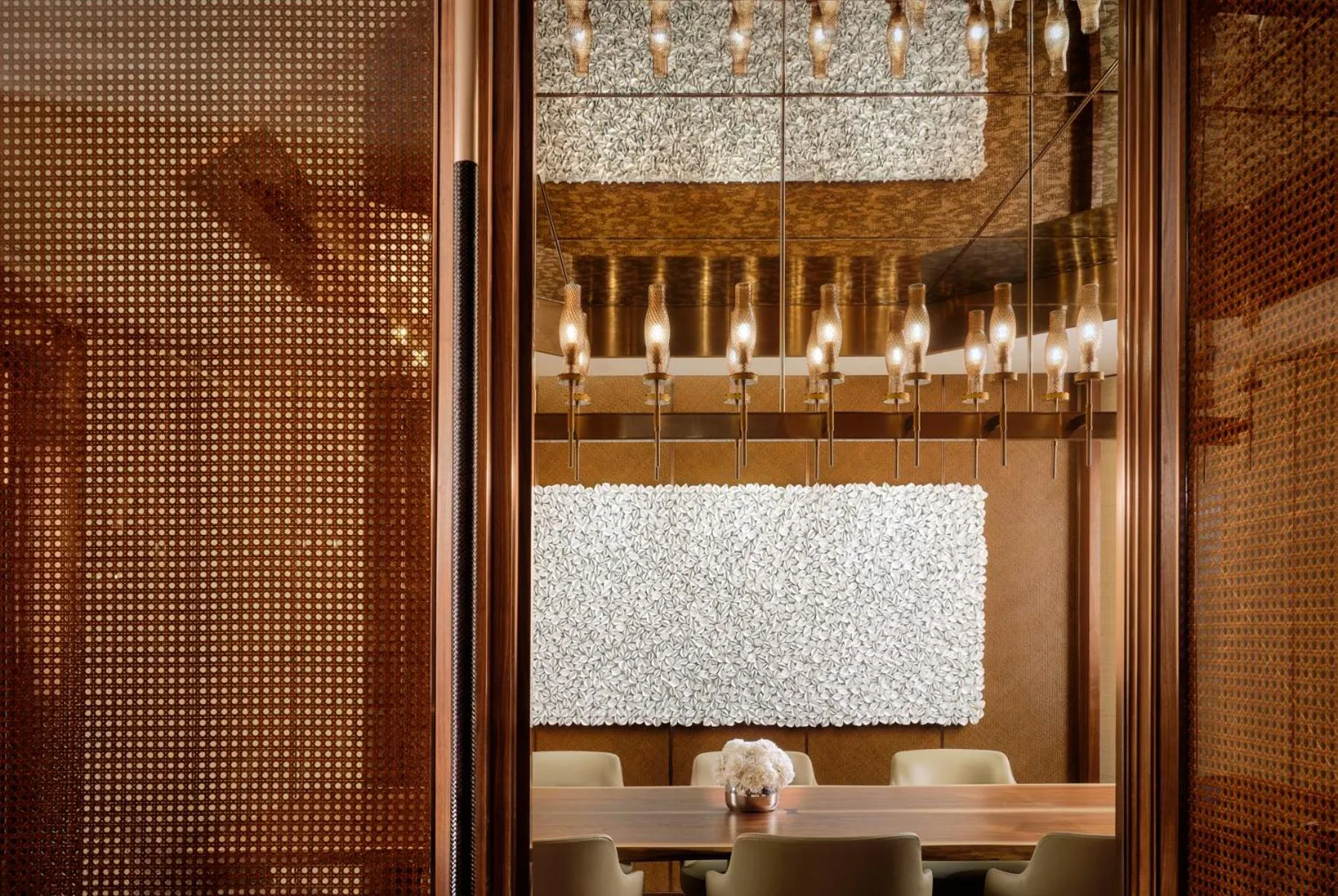 Dining area in Grand Hyatt Singapore