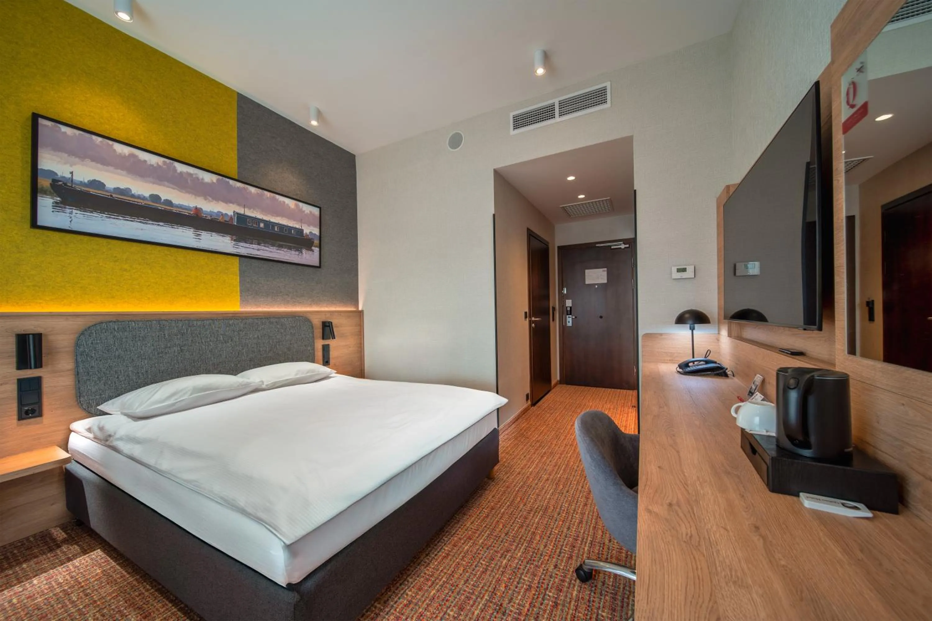 Bed in Qubus Hotel Bydgoszcz