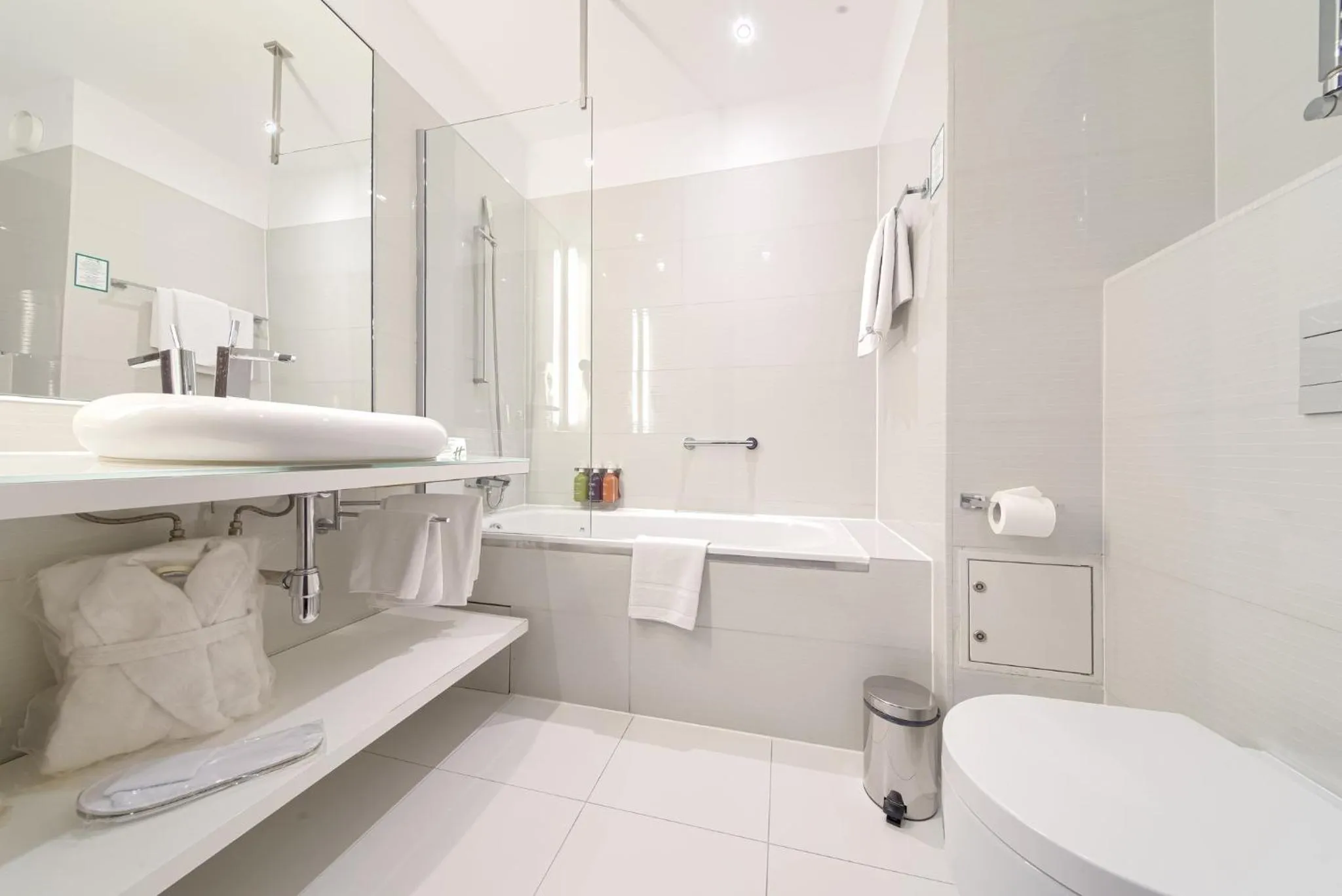 Bathroom in Qubus Hotel Bydgoszcz