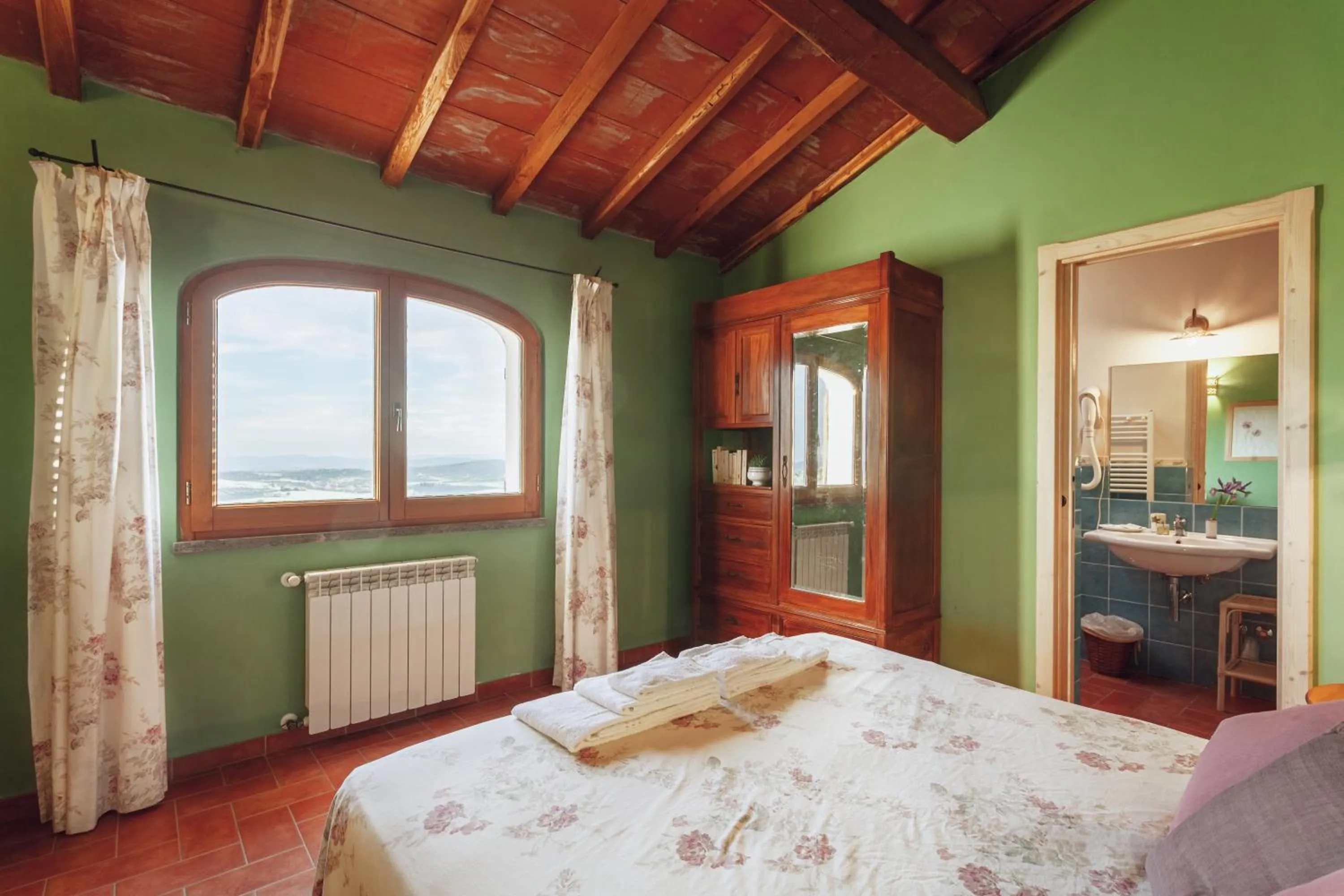 View (from property/room), Bed in Agriturismo Bio Aia della Colonna