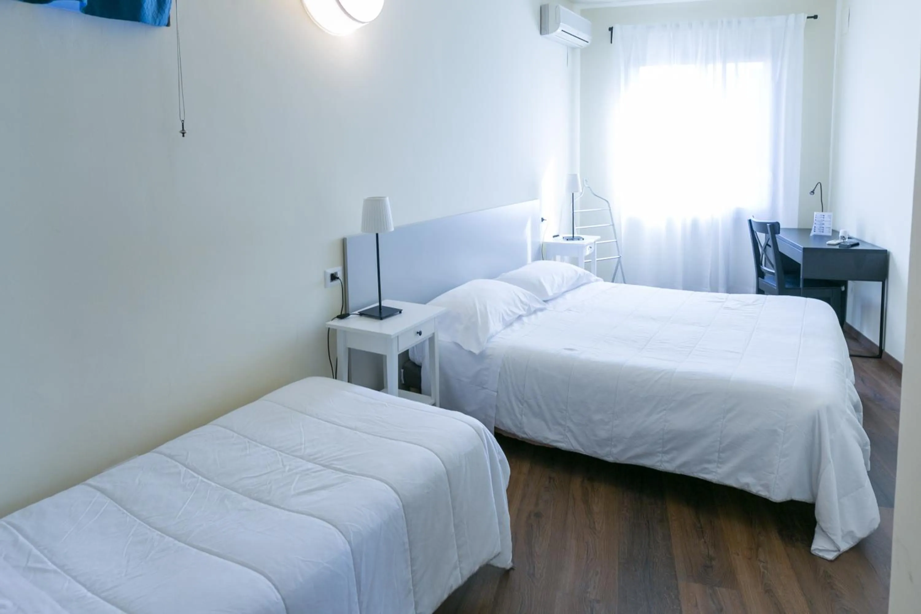 Photo of the whole room, Bed in Albergo Il Cochino