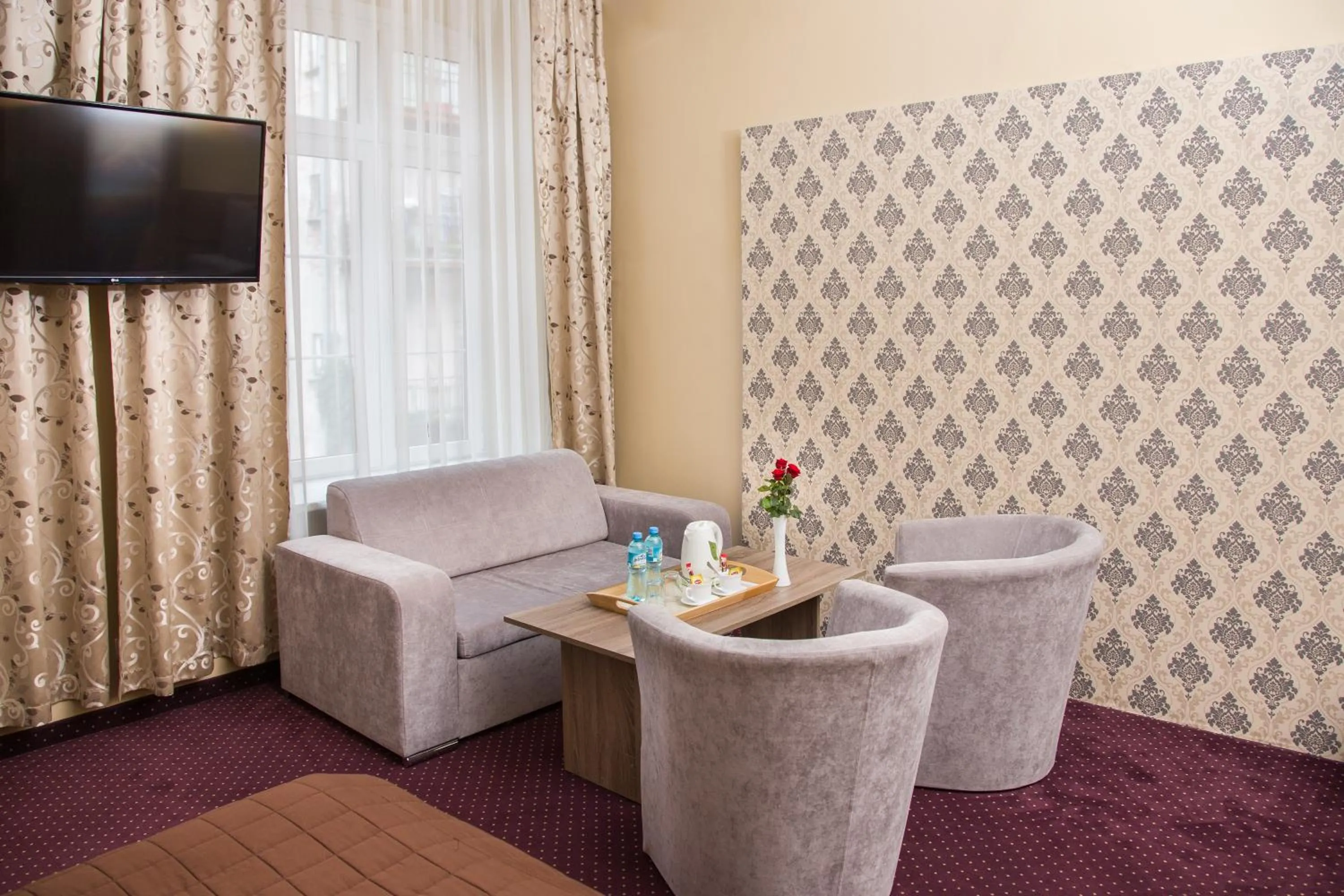 TV and multimedia, Bed in Hotel Maksymilian