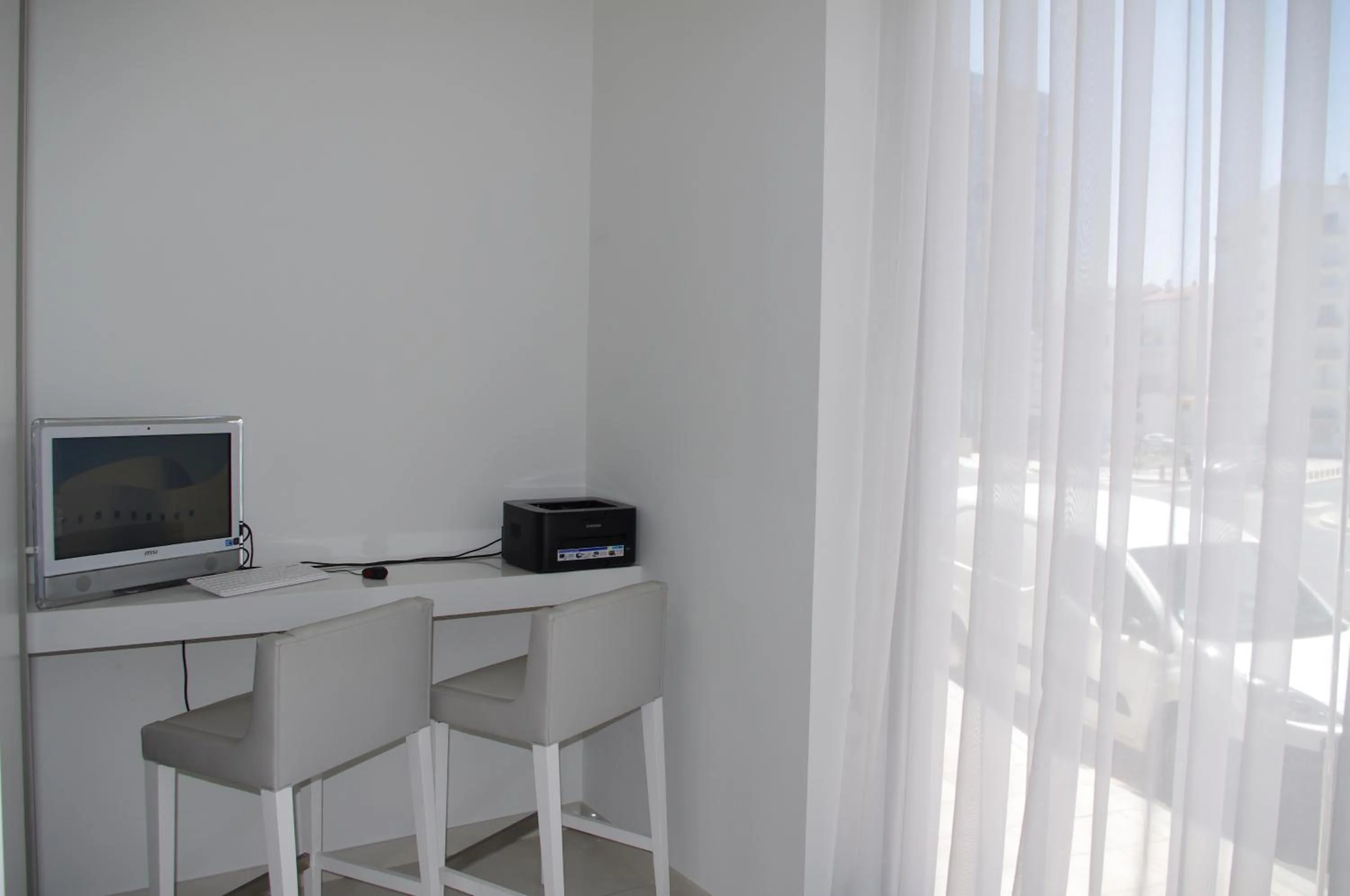 Seating area in Kyriad Prestige Perpignan Centre Gare