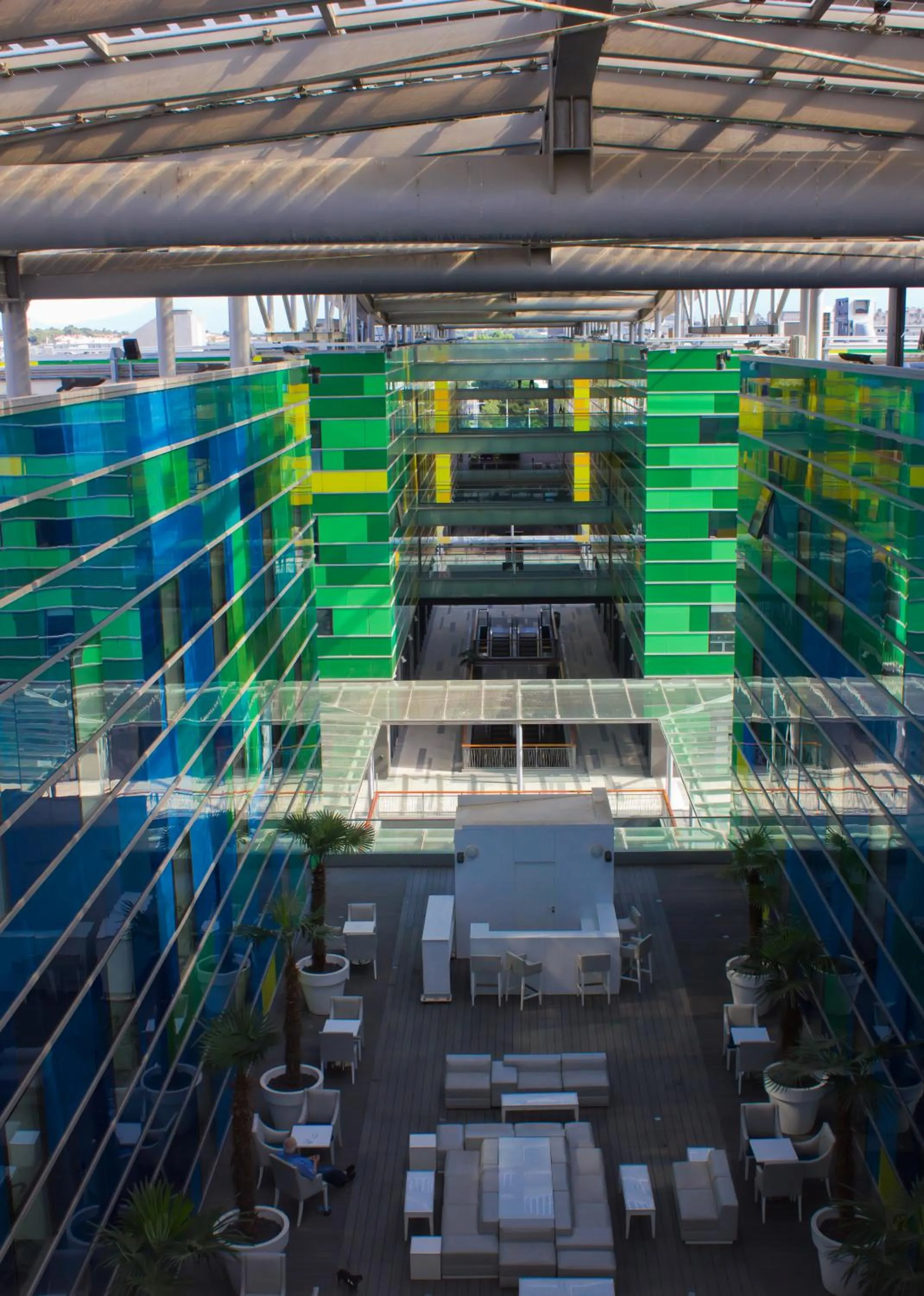 Property building in Kyriad Prestige Perpignan Centre Gare