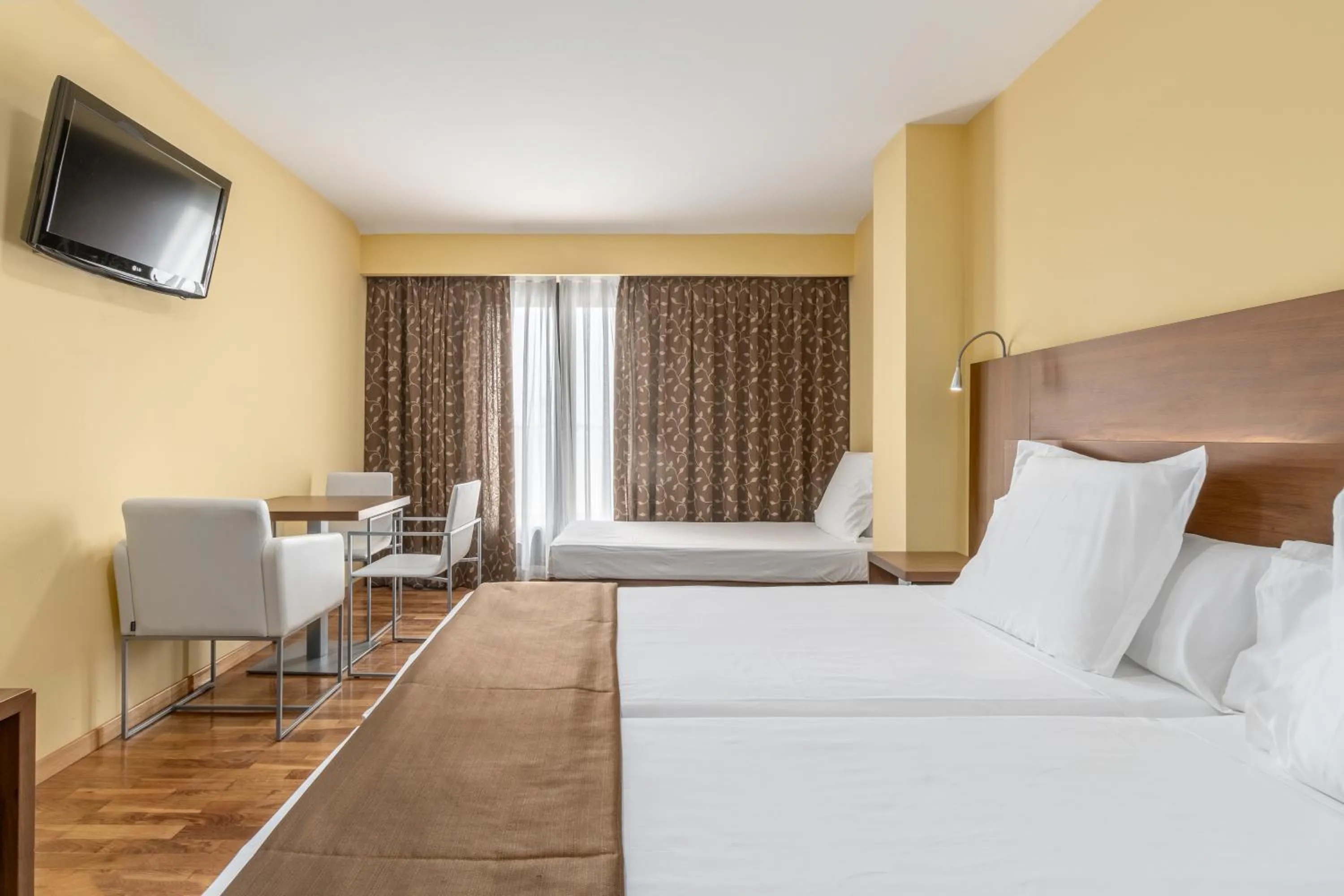 Bedroom, Bed in Exe Doña Carlota