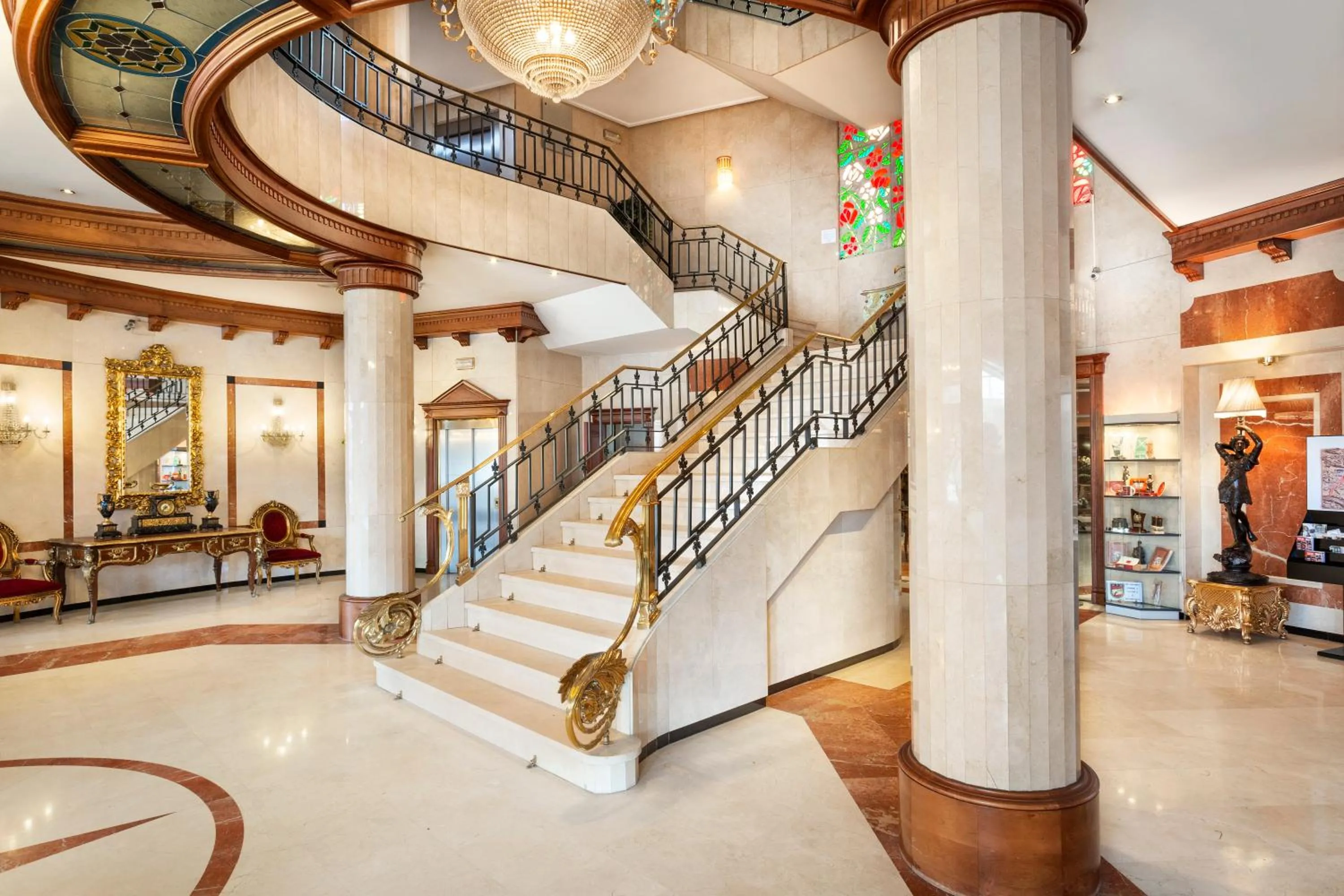 Lobby or reception in Exe Doña Carlota