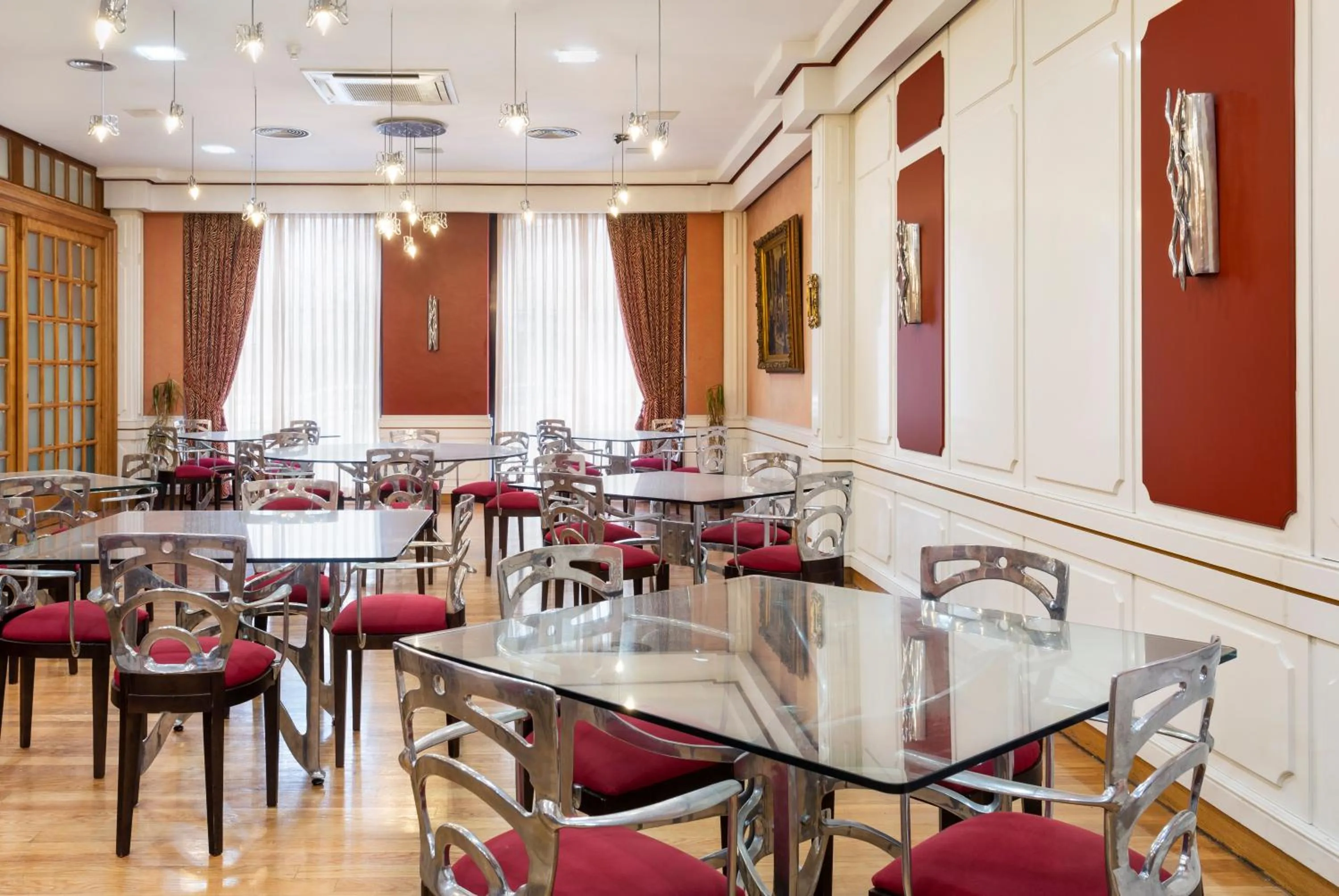 Dining area in Exe Doña Carlota