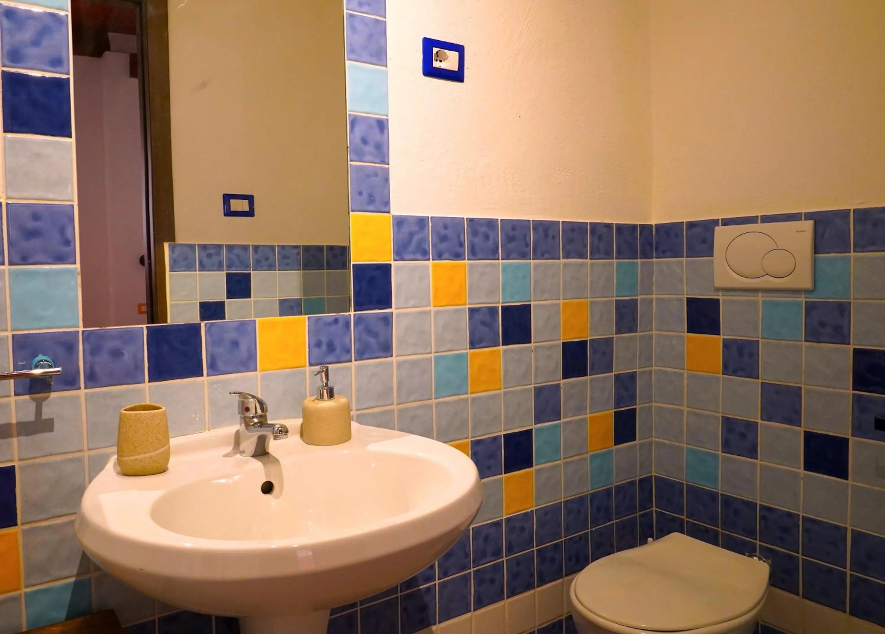 Toilet in Flowery Inn Villa