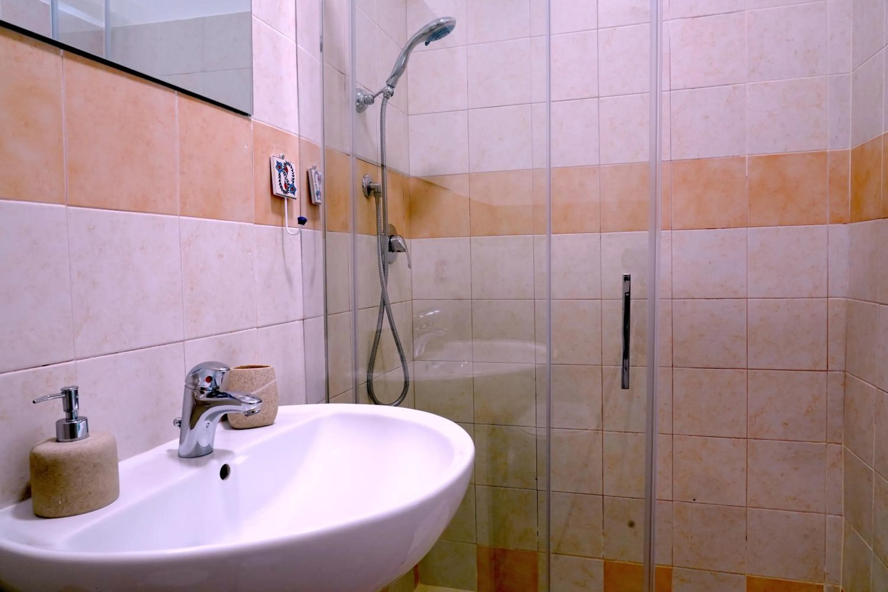 Shower in Flowery Inn Villa