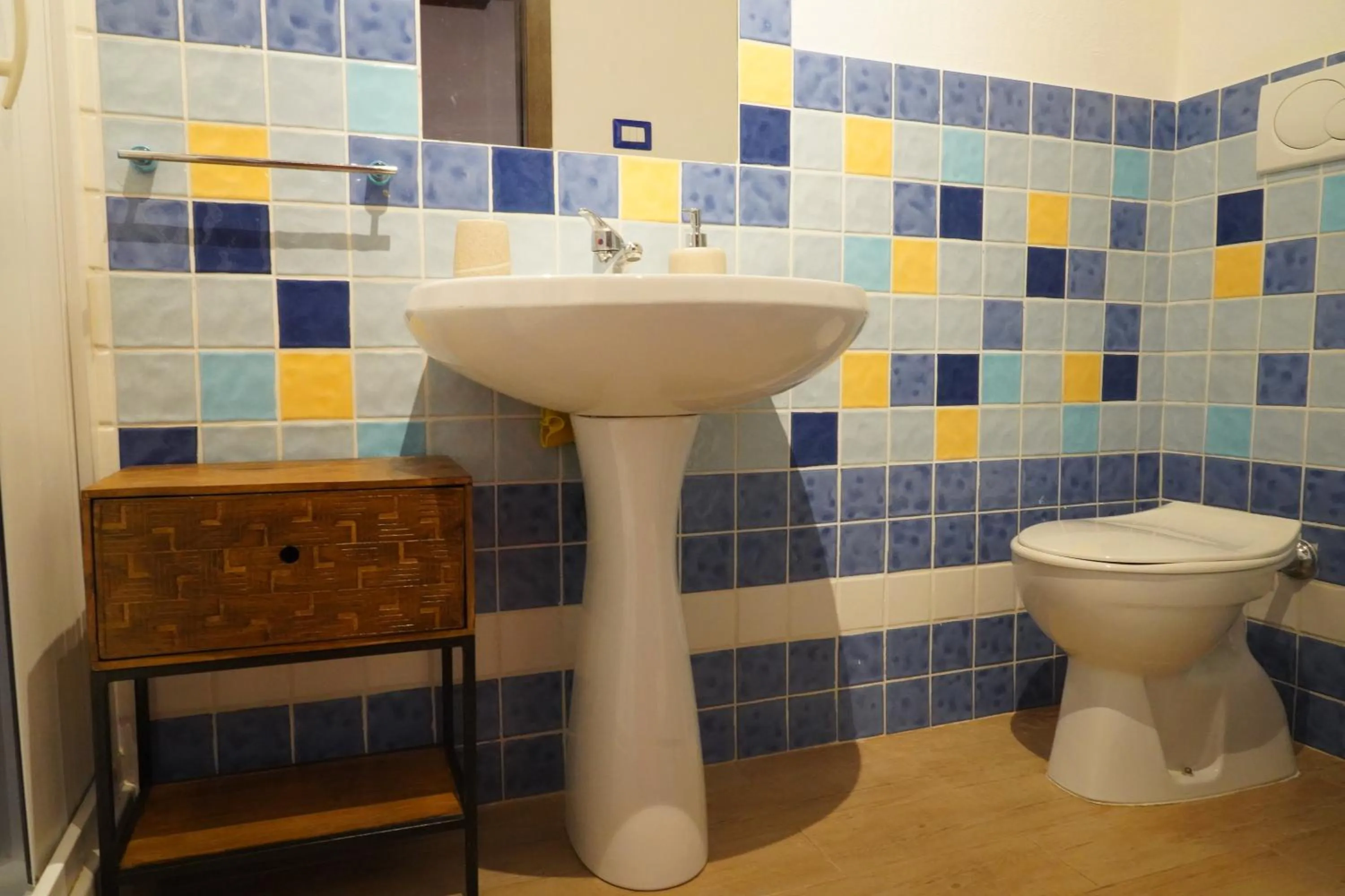 Toilet in Flowery Inn Villa