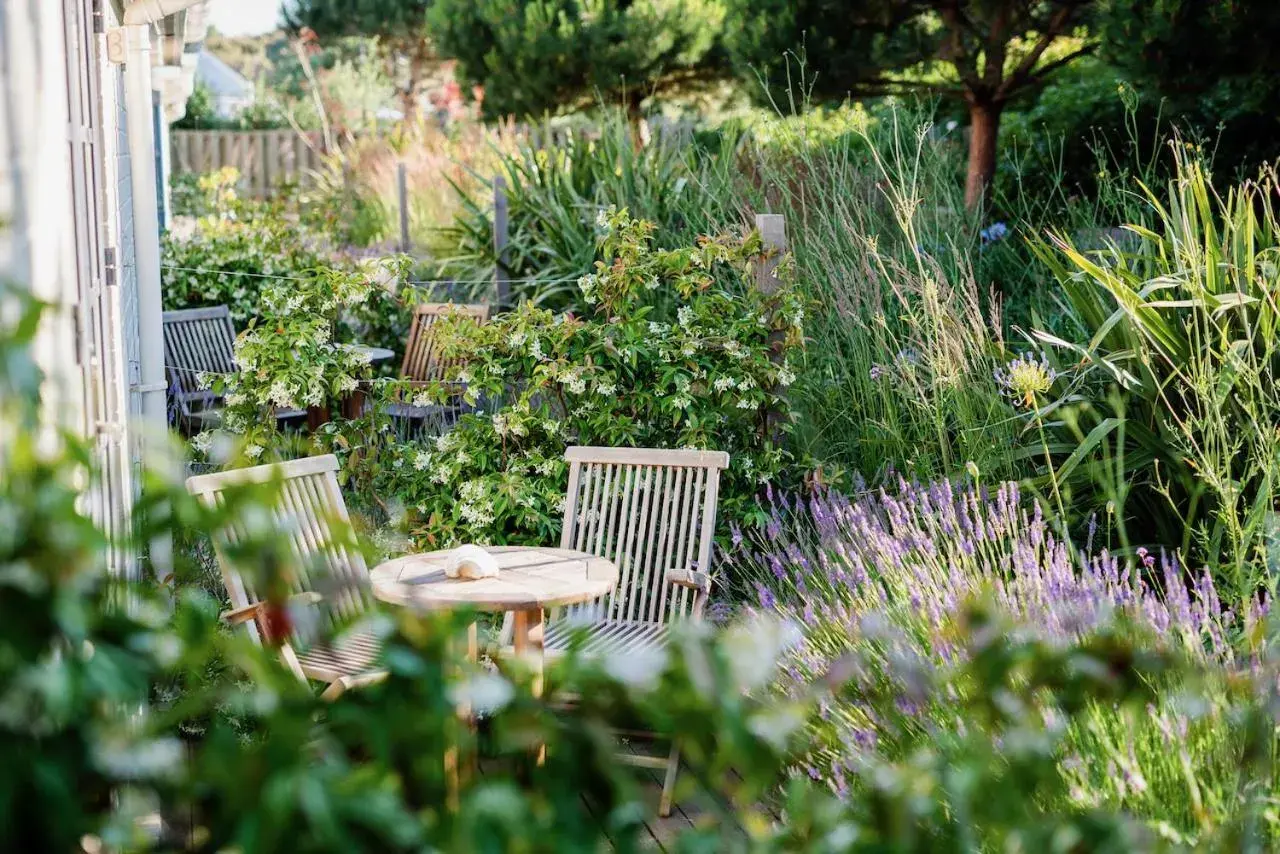 Deluxe King Room - single occupancy in The Gallivant Deluxe King Room - single occupancy in The Gallivant