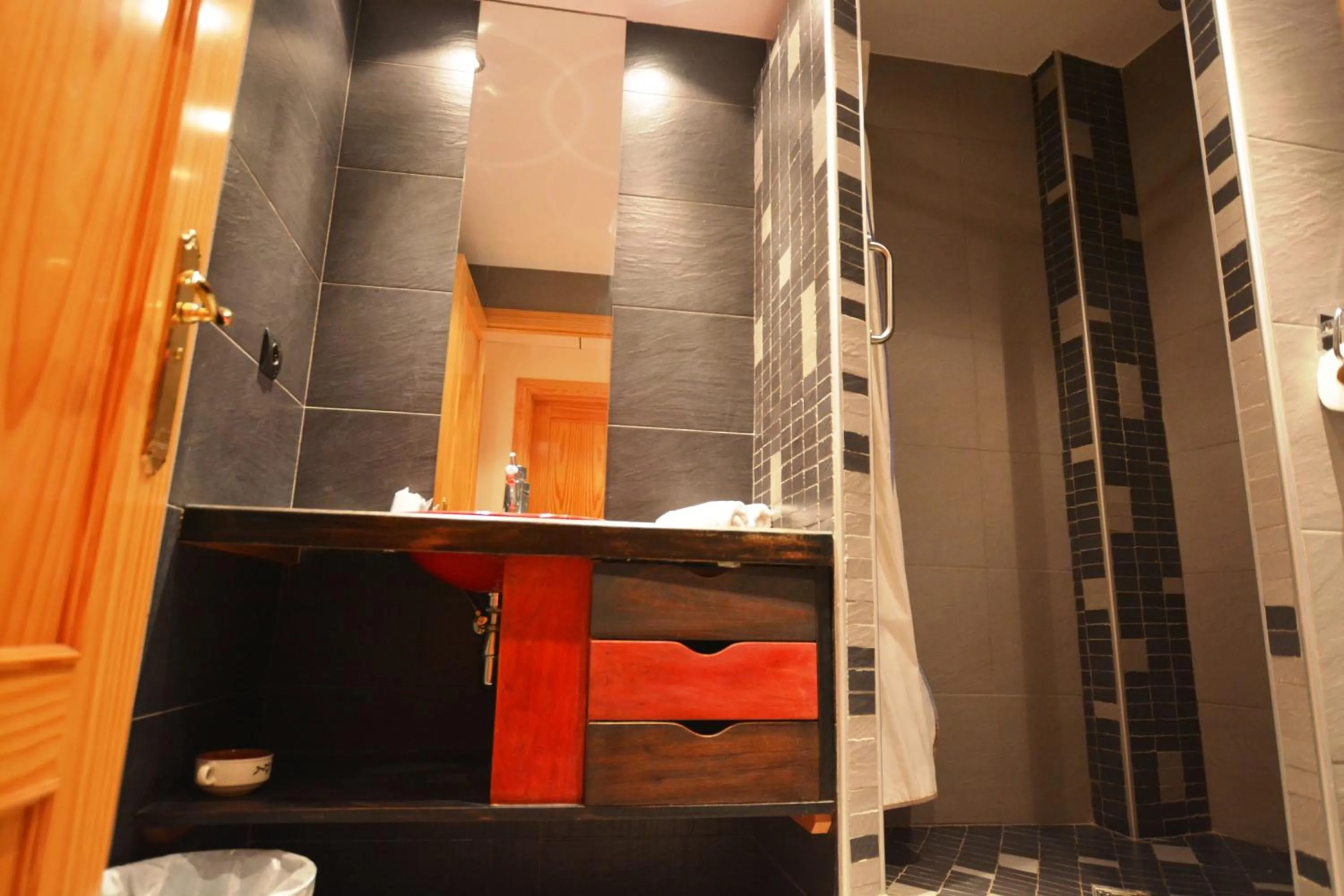 Shower in Hotel Posada Guadalupe