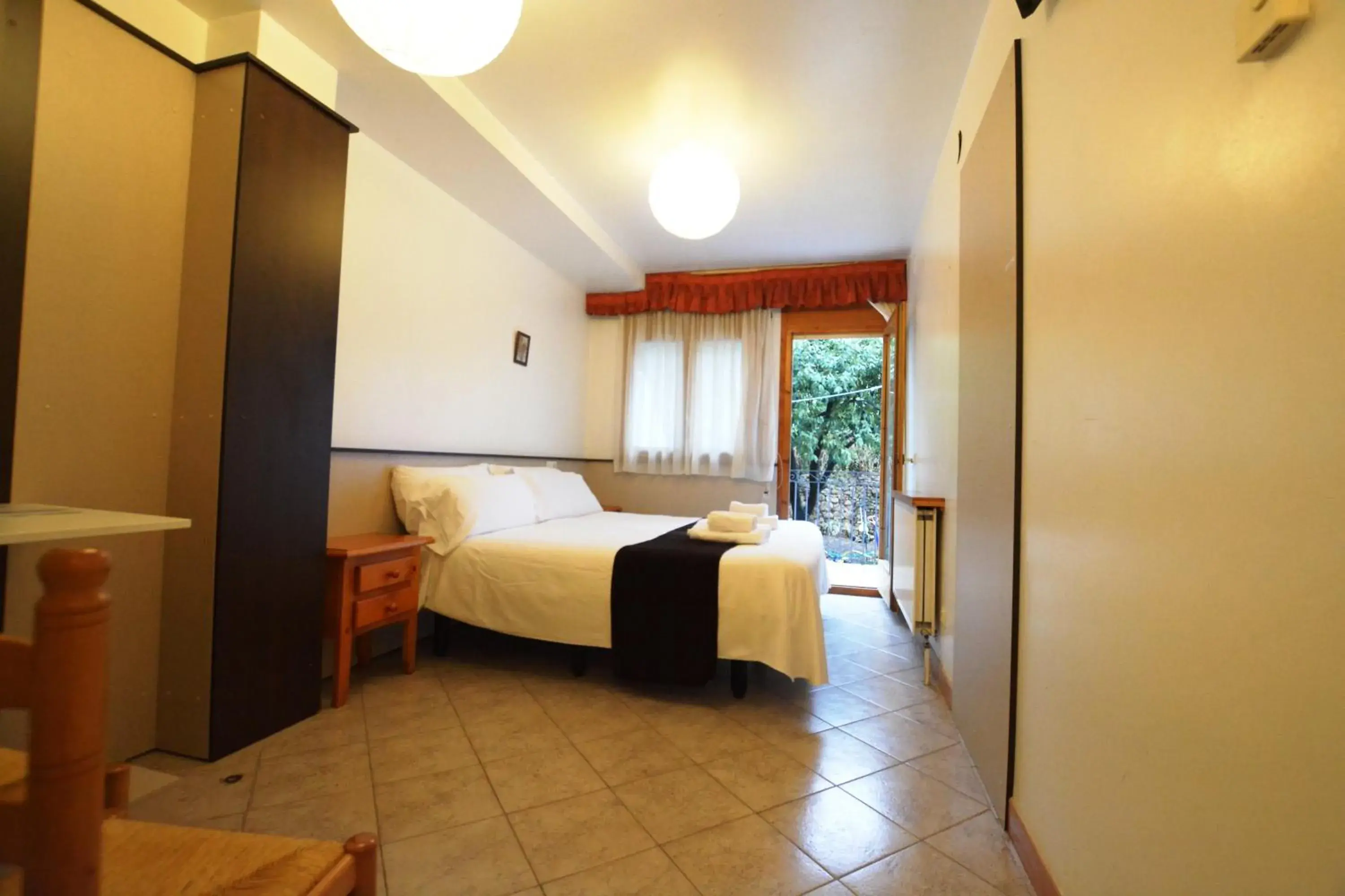 Budget Double or Twin Room in Hotel Posada Guadalupe Budget Double or Twin Room in Hotel Posada Guadalupe