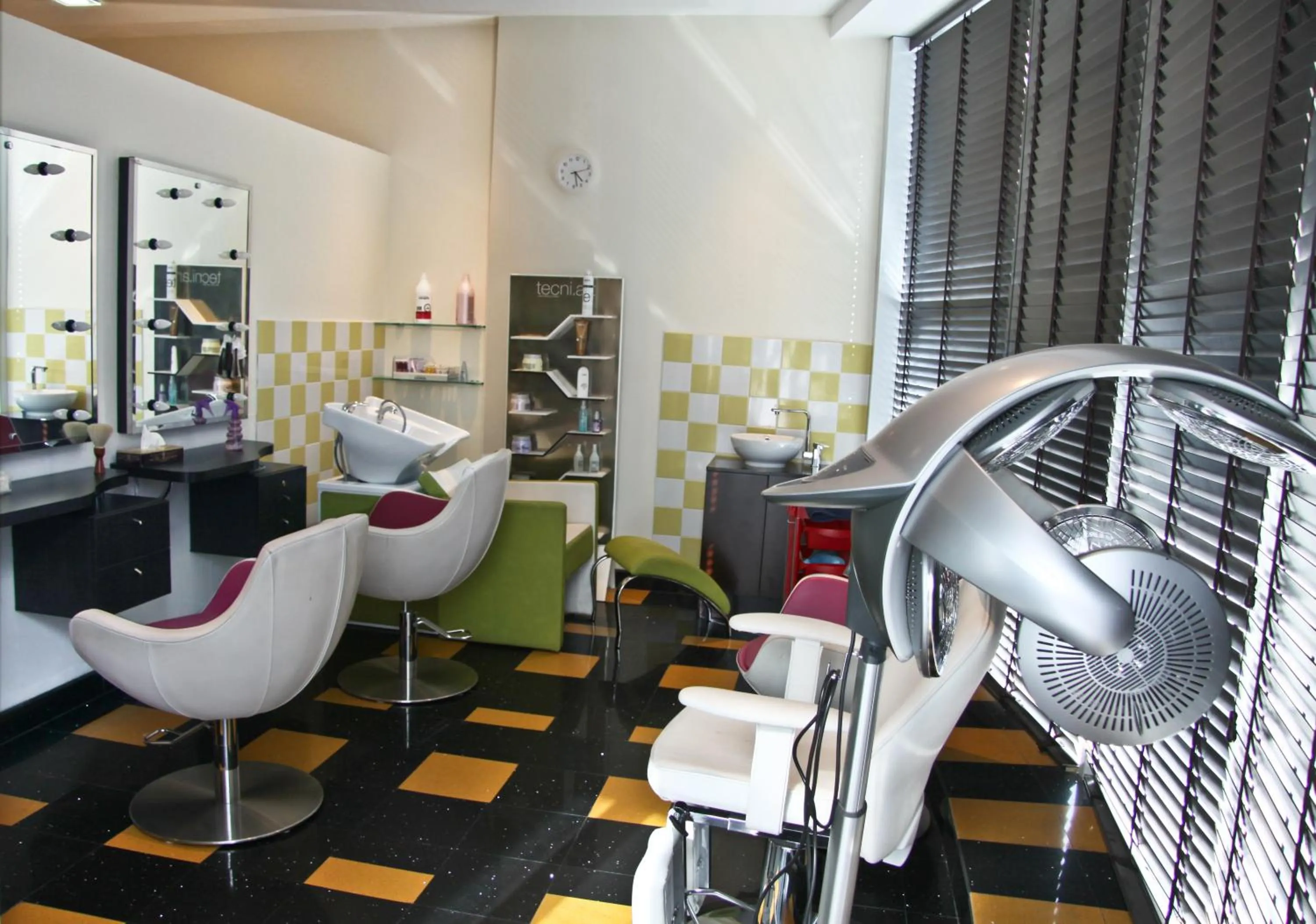 Fitness centre/facilities in Ramee Rose Hotel