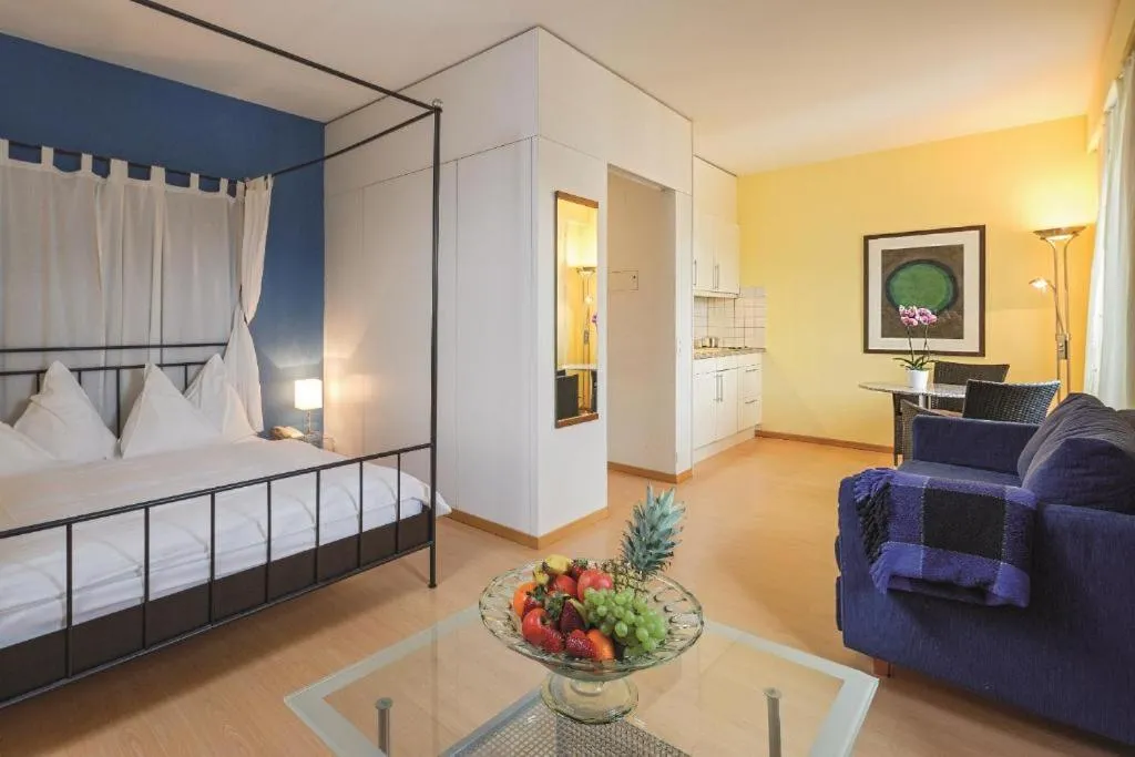 Photo of the whole room, Bed in Residence zum Löwen